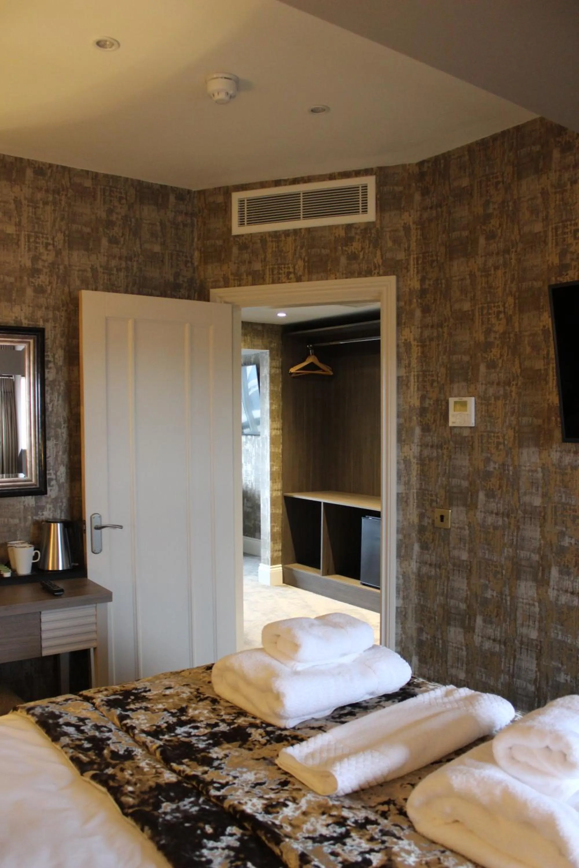 Photo of the whole room, Bed in The Lord Street Hotel; BW Signature Collection