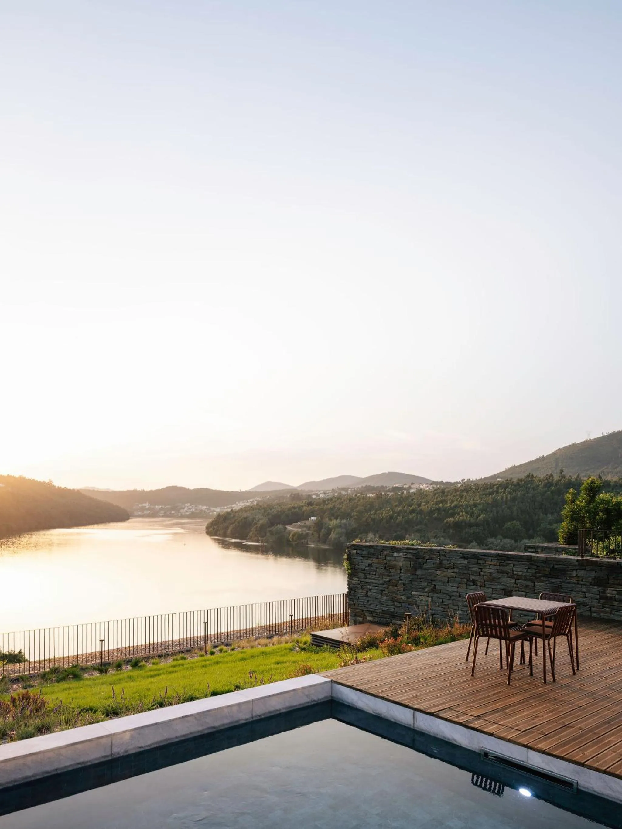 River view in Octant Douro