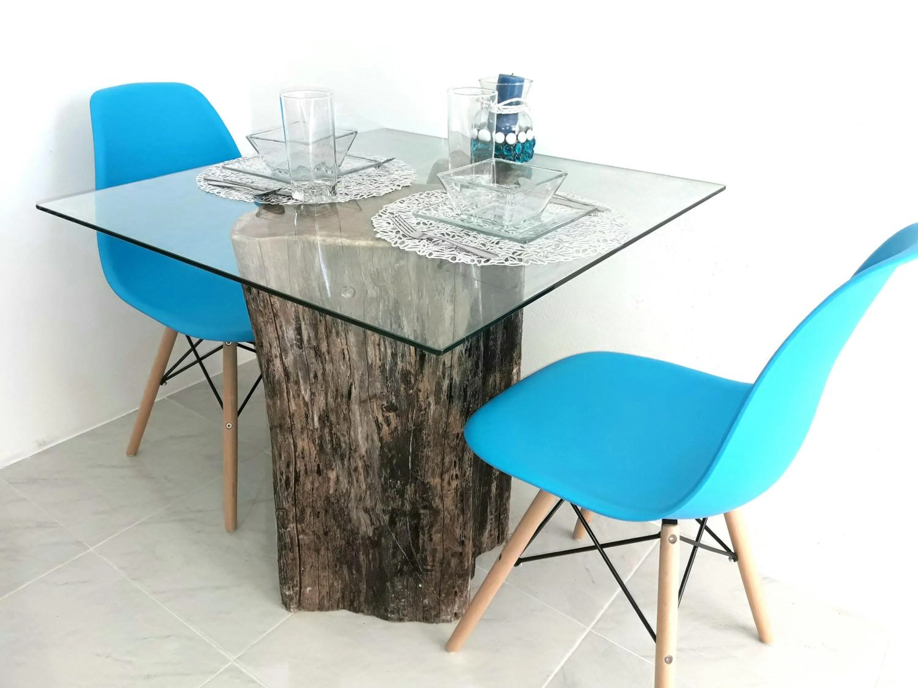 Dining area in Cancun Blue Airport