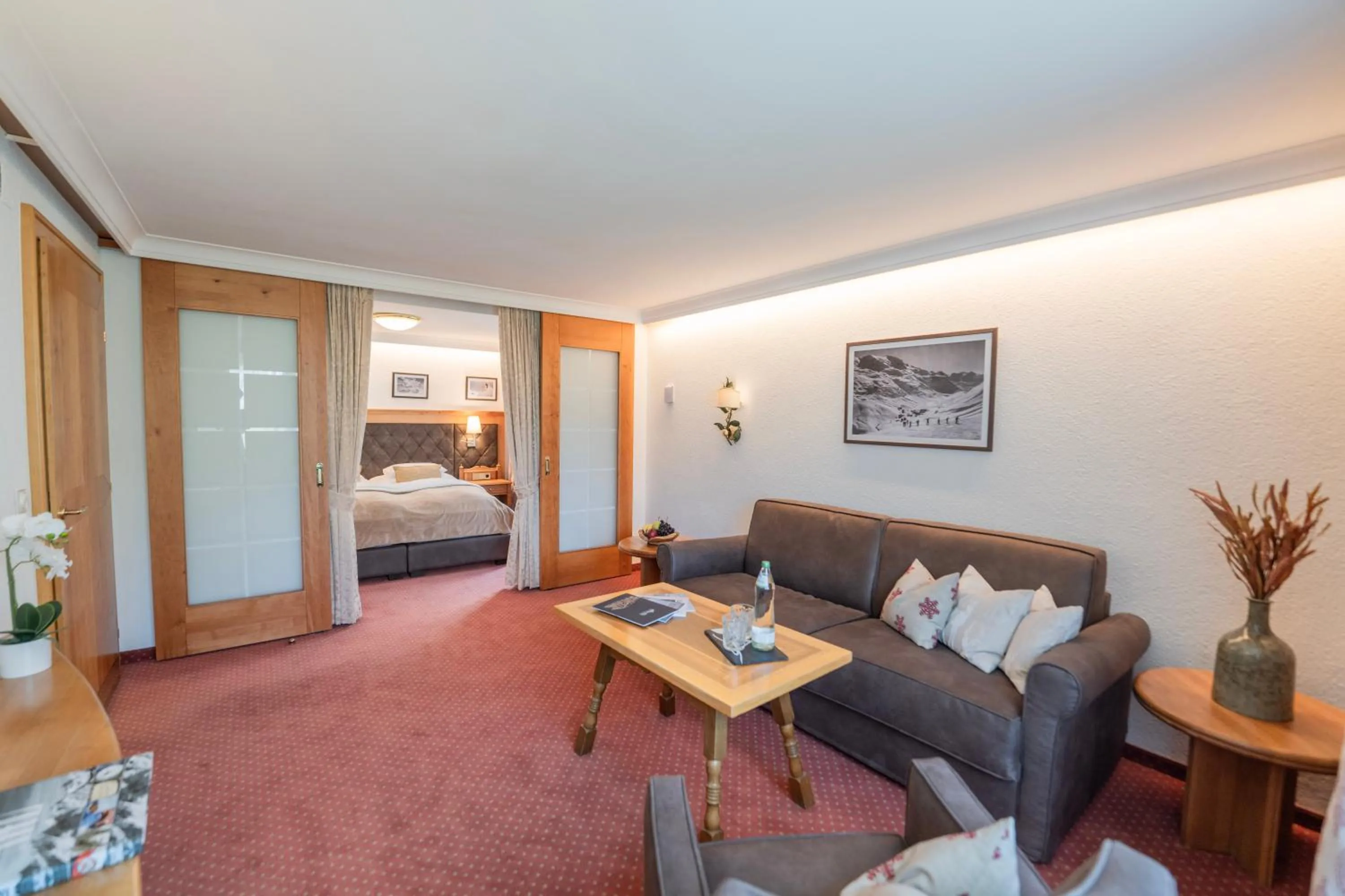 Living room, Bed in Hotel Ulli