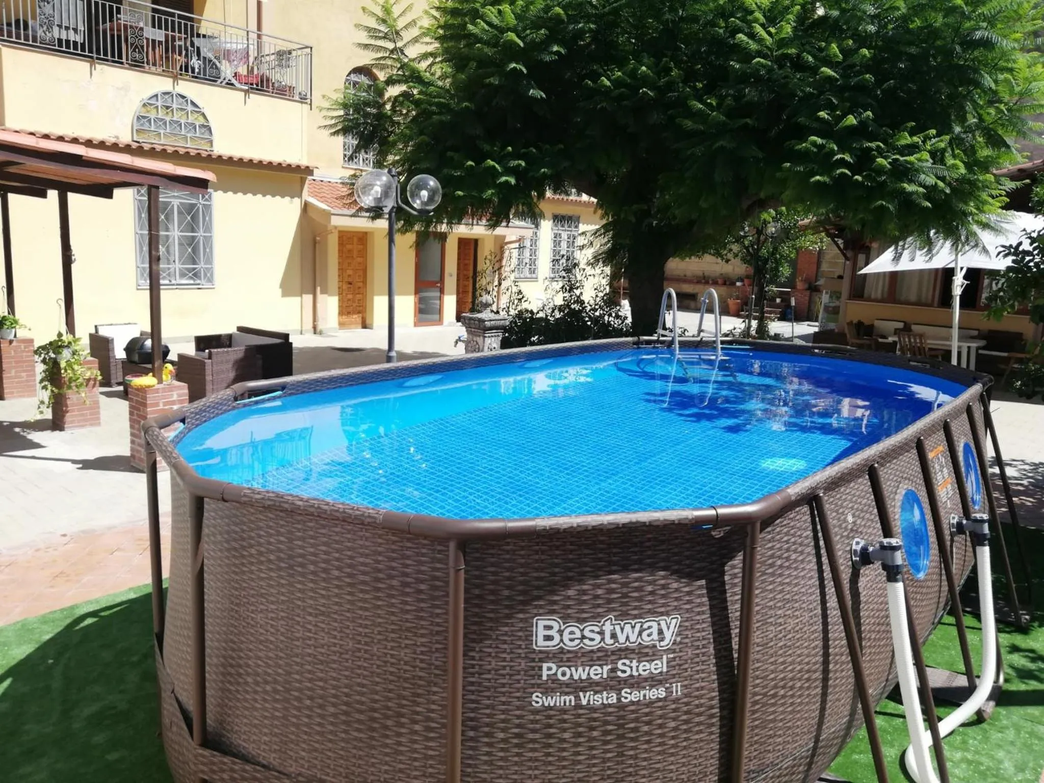 Swimming pool in B&B Numero5