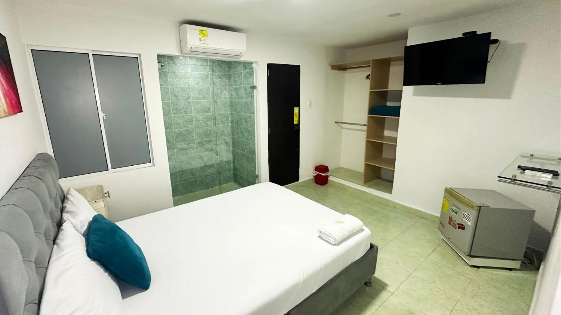 Photo of the whole room, Bed in Hotel Casa Paraiso