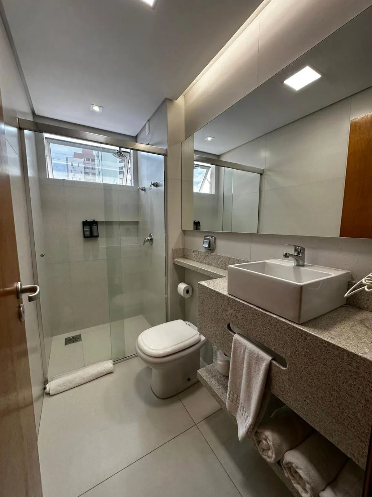 Bathroom in Diaudi Hotel