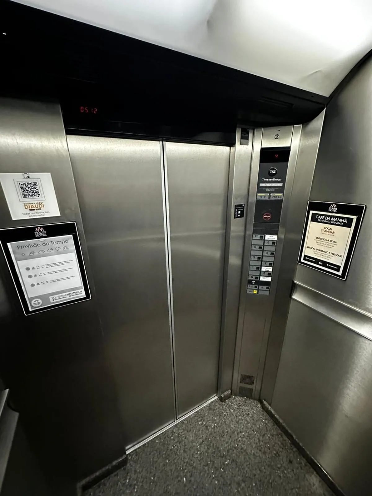 elevator in Diaudi Hotel
