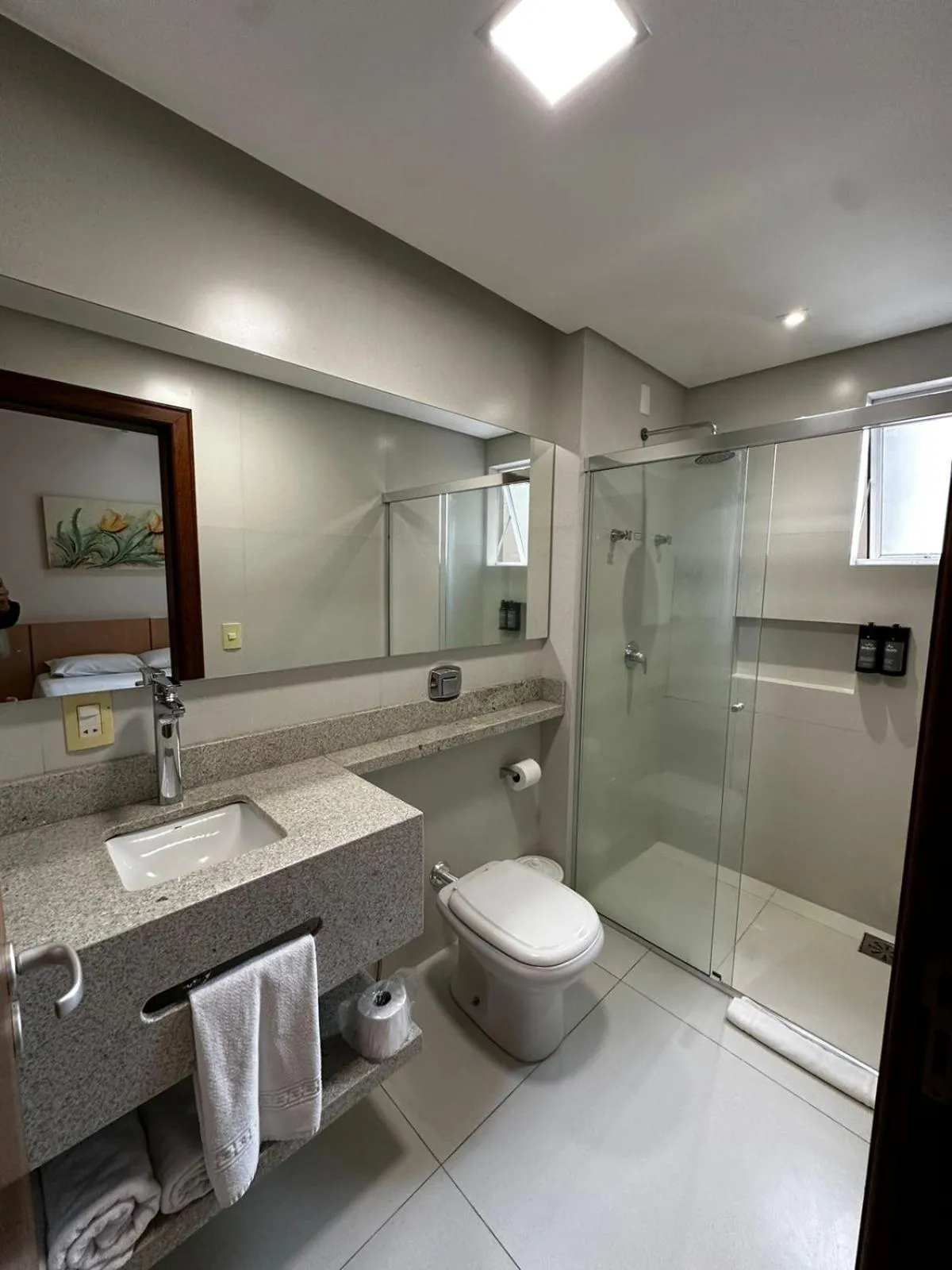 Bathroom in Diaudi Hotel