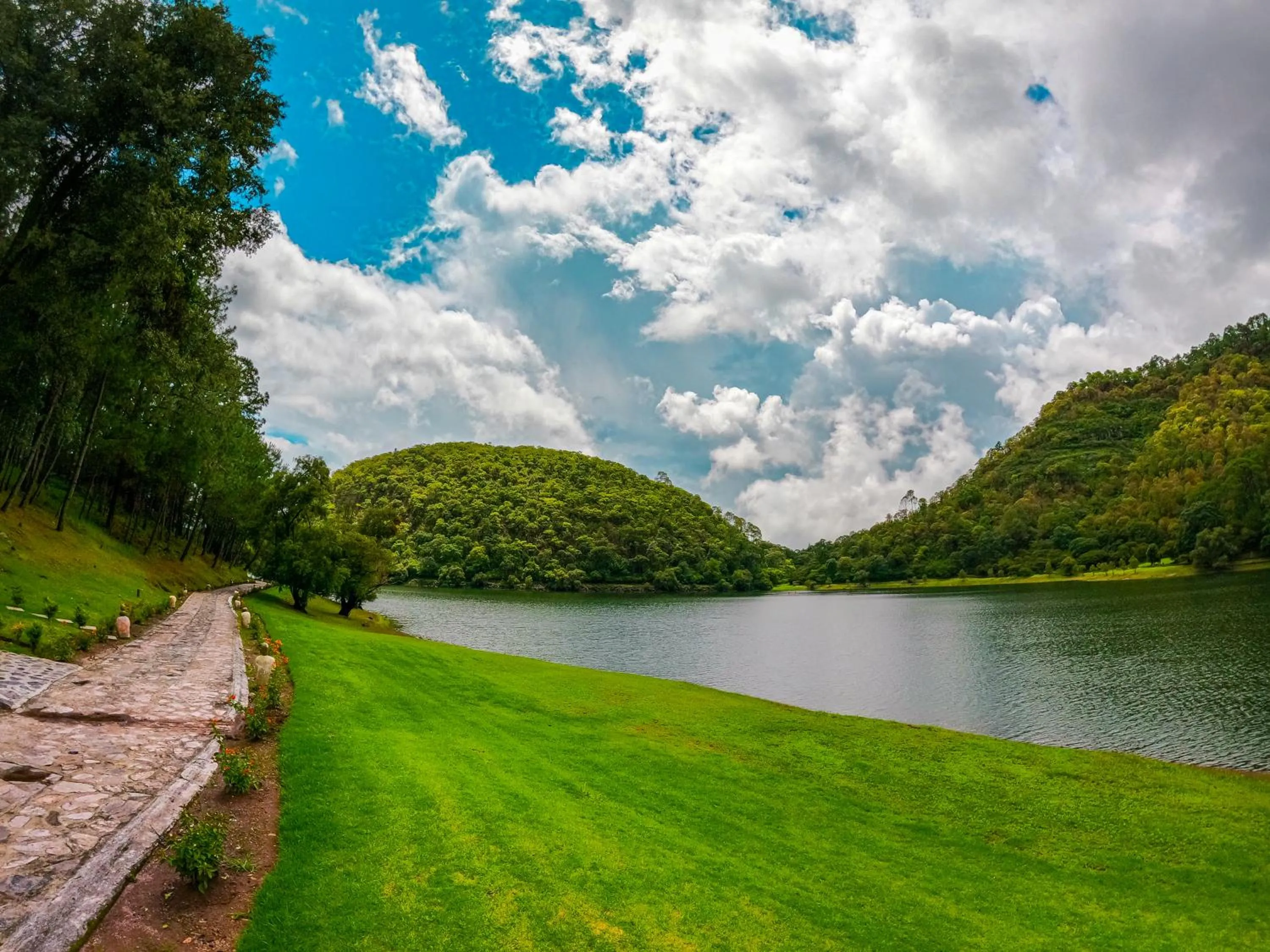 Natural landscape in Sierra Lago
