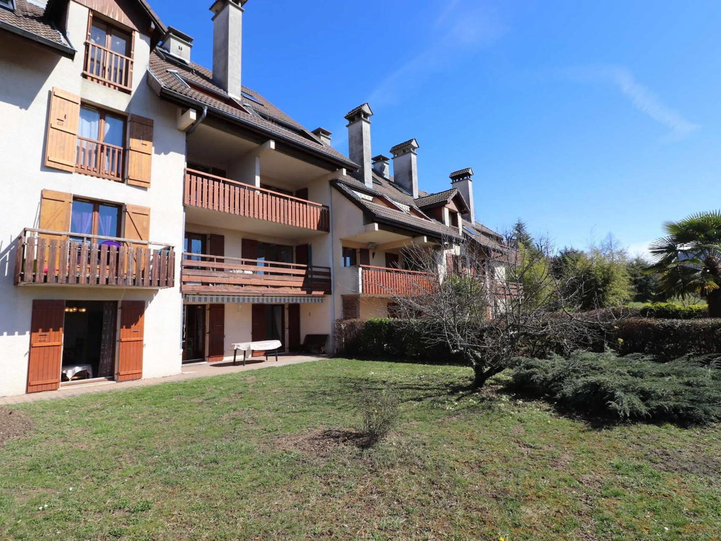 Spacieux logement calme avec jardin privé - Parking inclus, animaux acceptés - FR-1-432-8