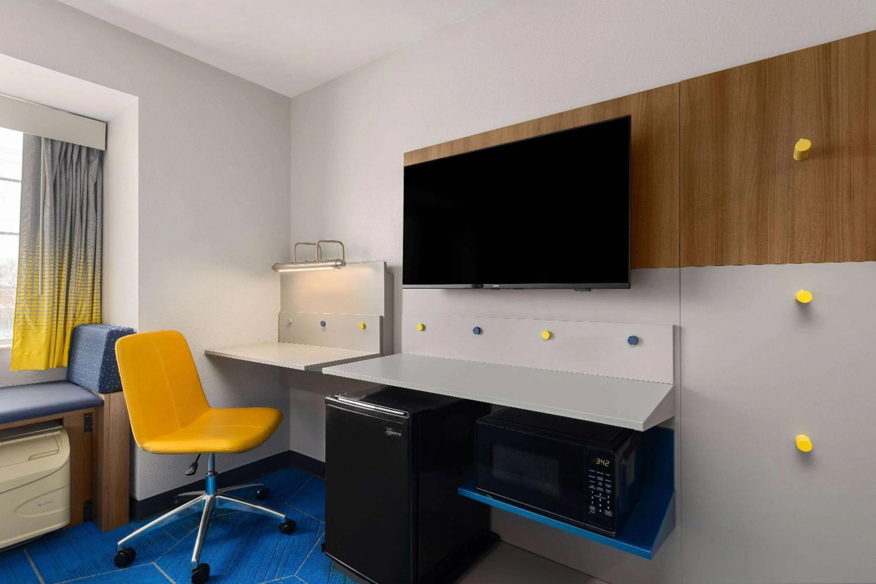 Photo of the whole room in Microtel Inn and Suites Independence