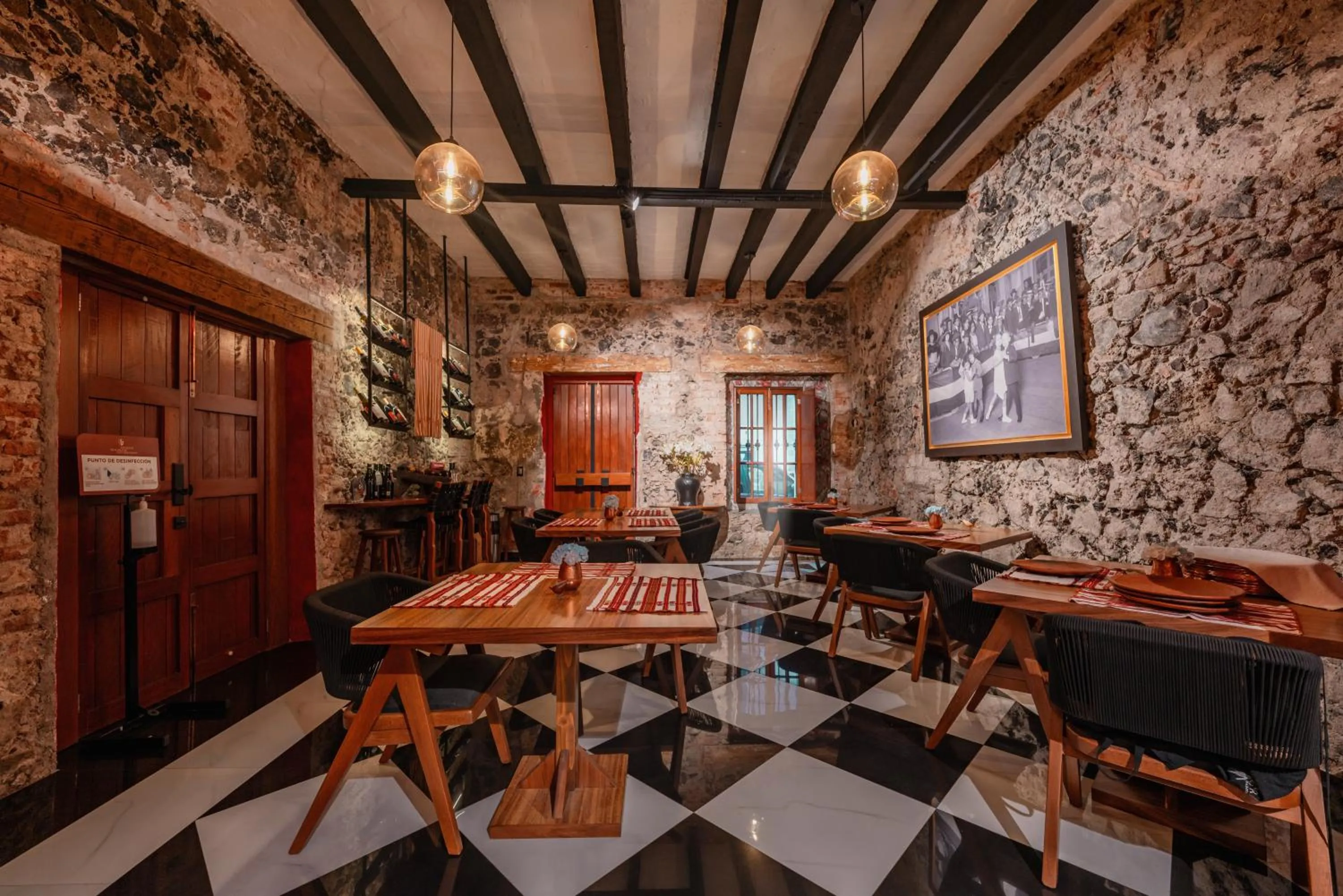 Restaurant/places to eat in Antiguo Molino de San Jerónimo