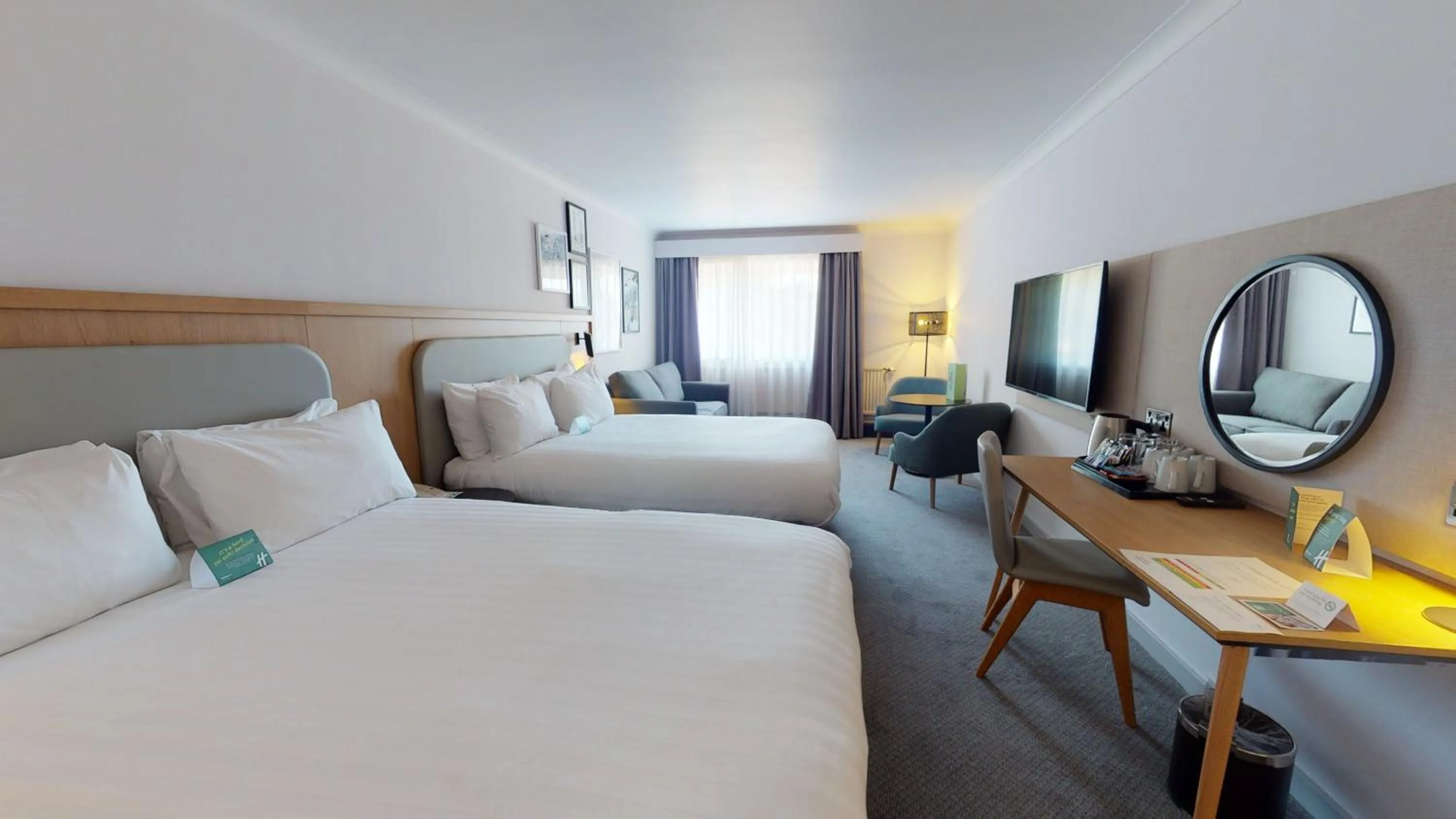 Photo of the whole room, Bed in Holiday Inn Cambridge by IHG