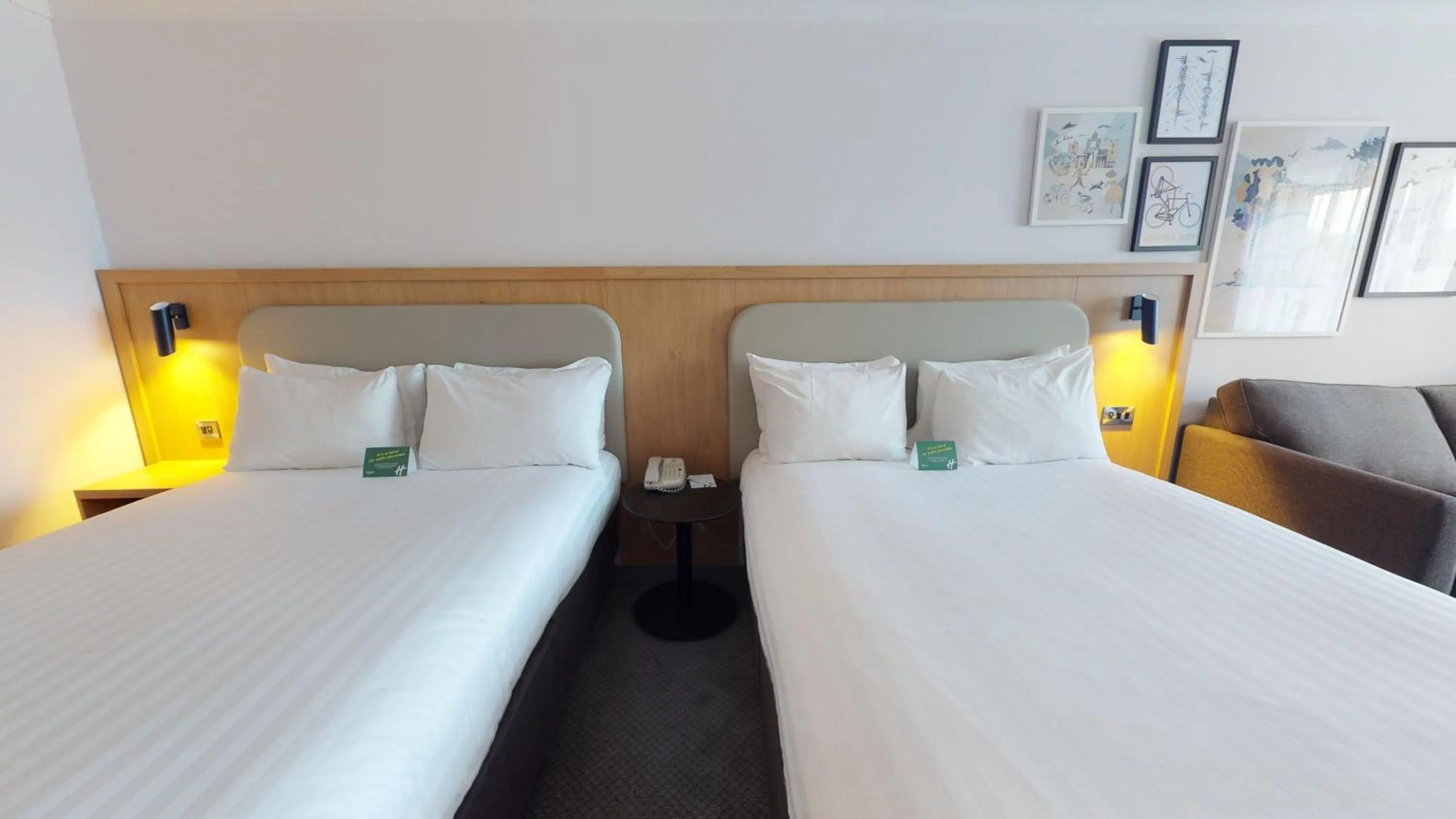 Photo of the whole room, Bed in Holiday Inn Cambridge by IHG