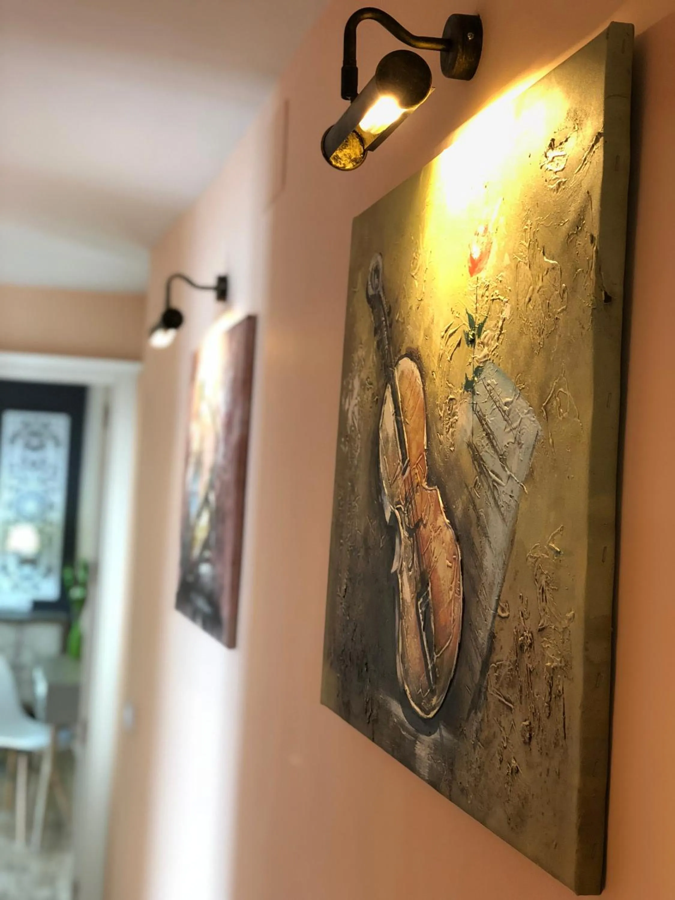 Decorative detail in Retiro del Teatro Almagro