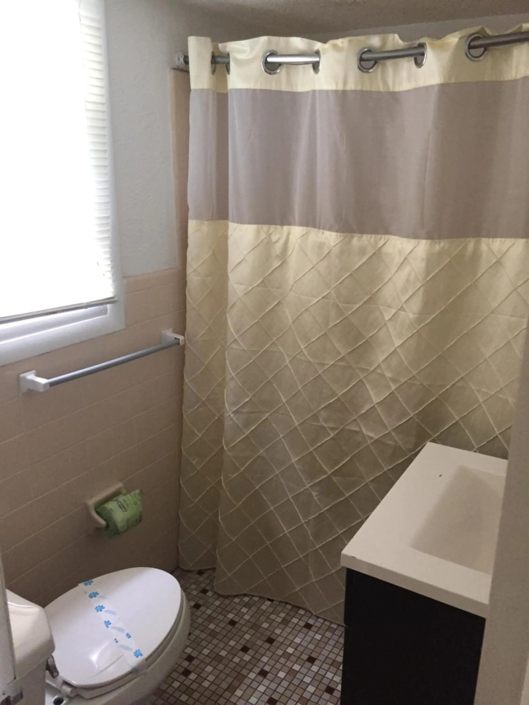 Bird of Paradise Motel