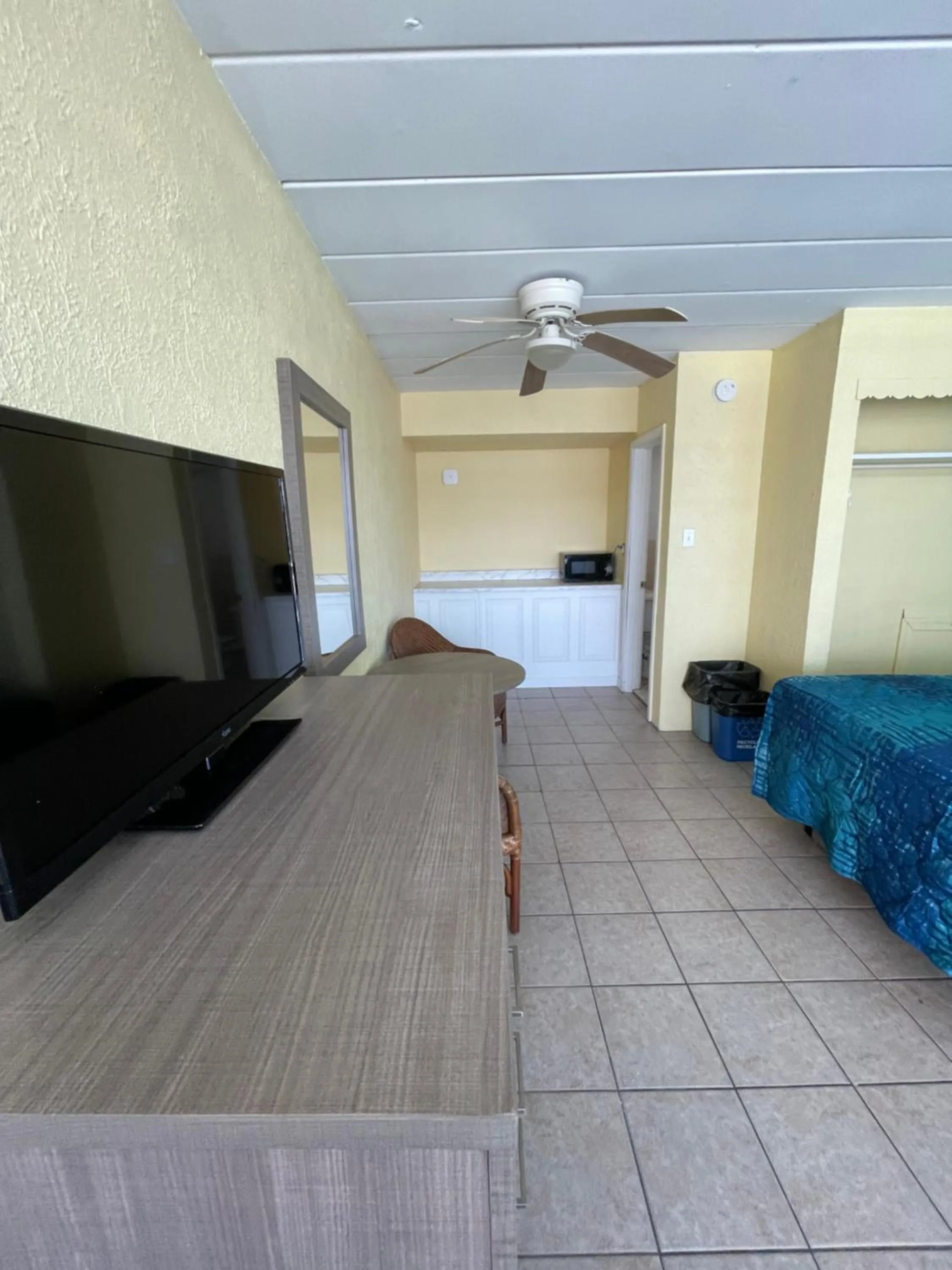 Bird of Paradise Motel