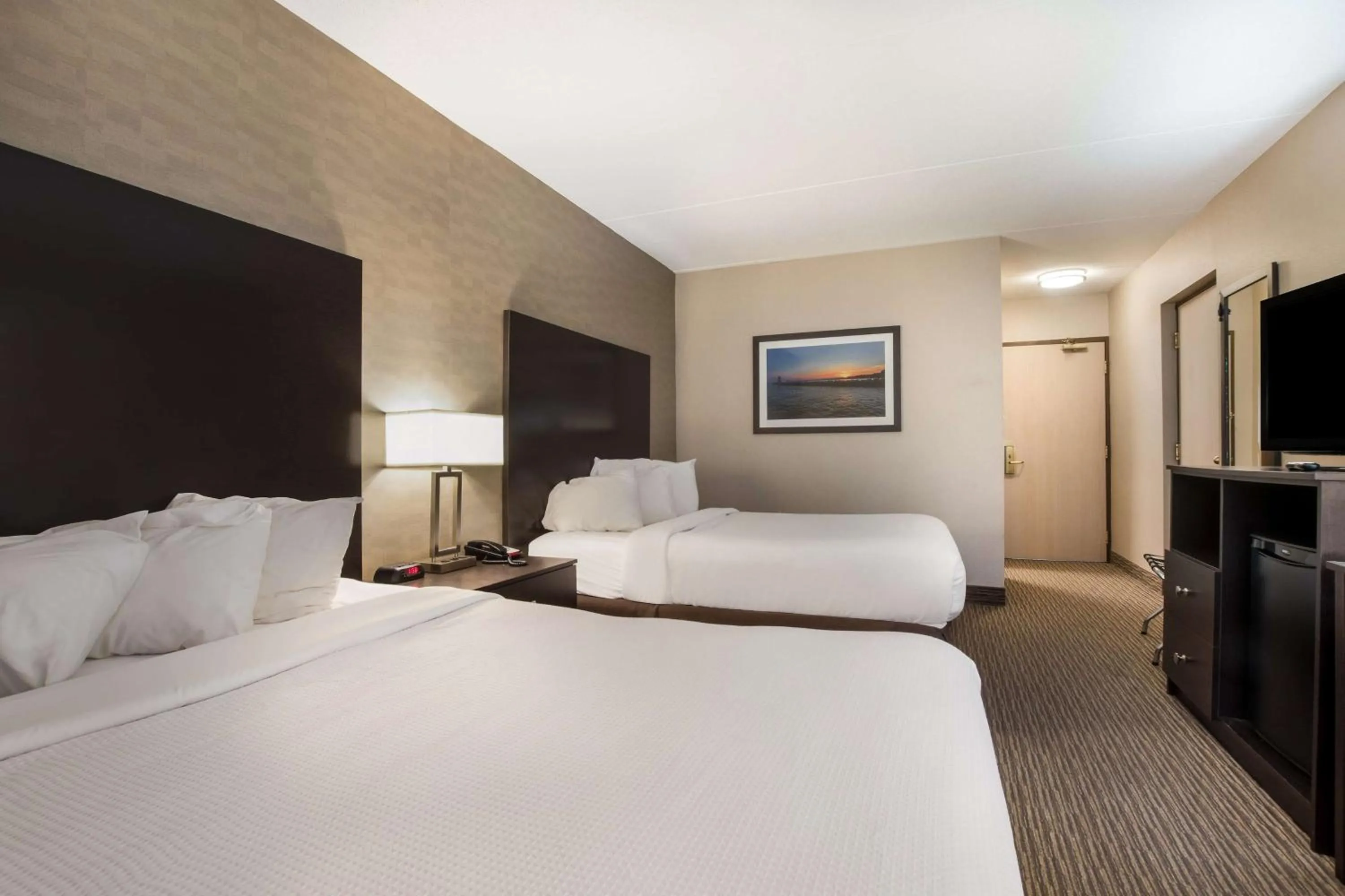 Bedroom, Bed in Best Western Little River Inn