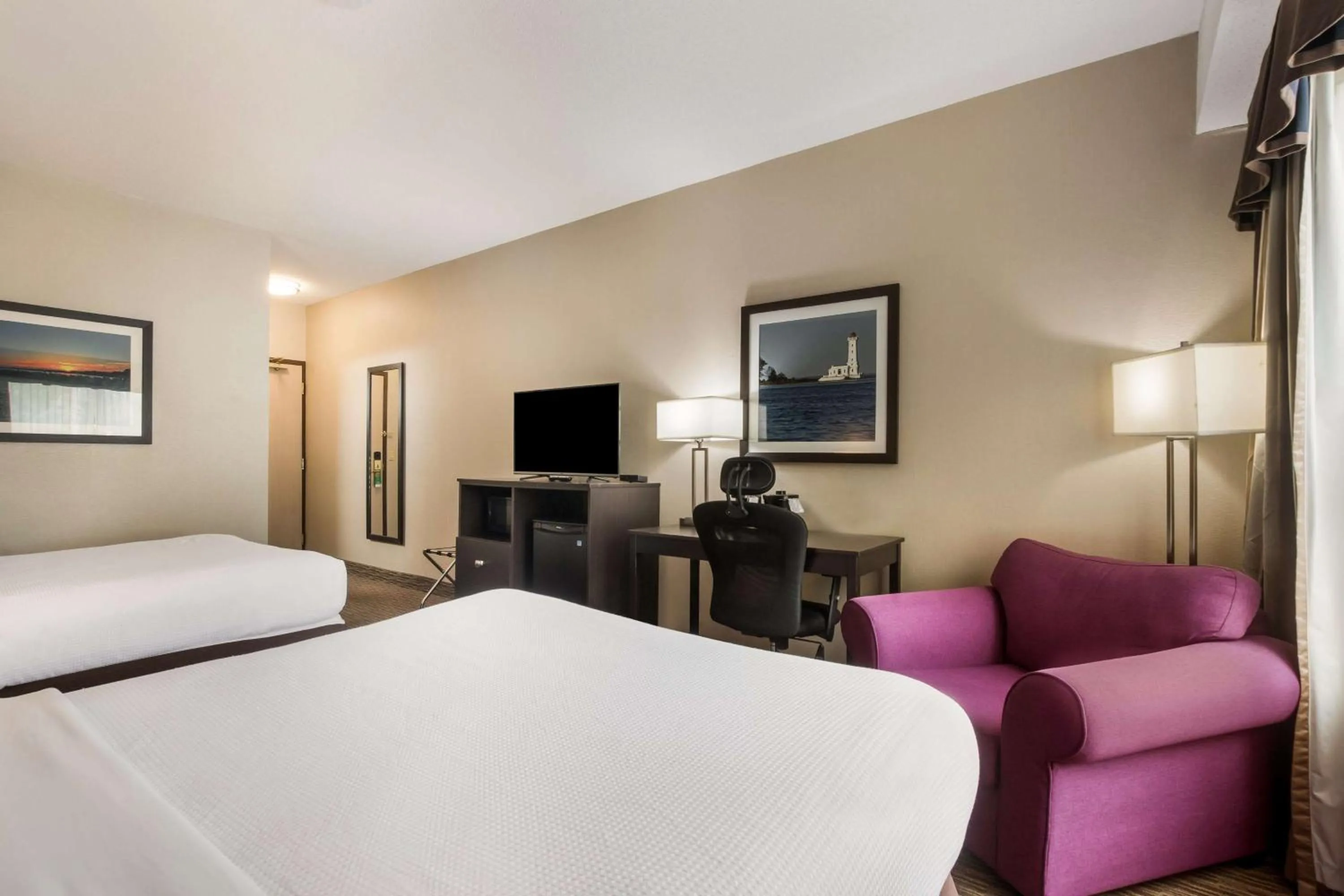 Bedroom, Bed in Best Western Little River Inn