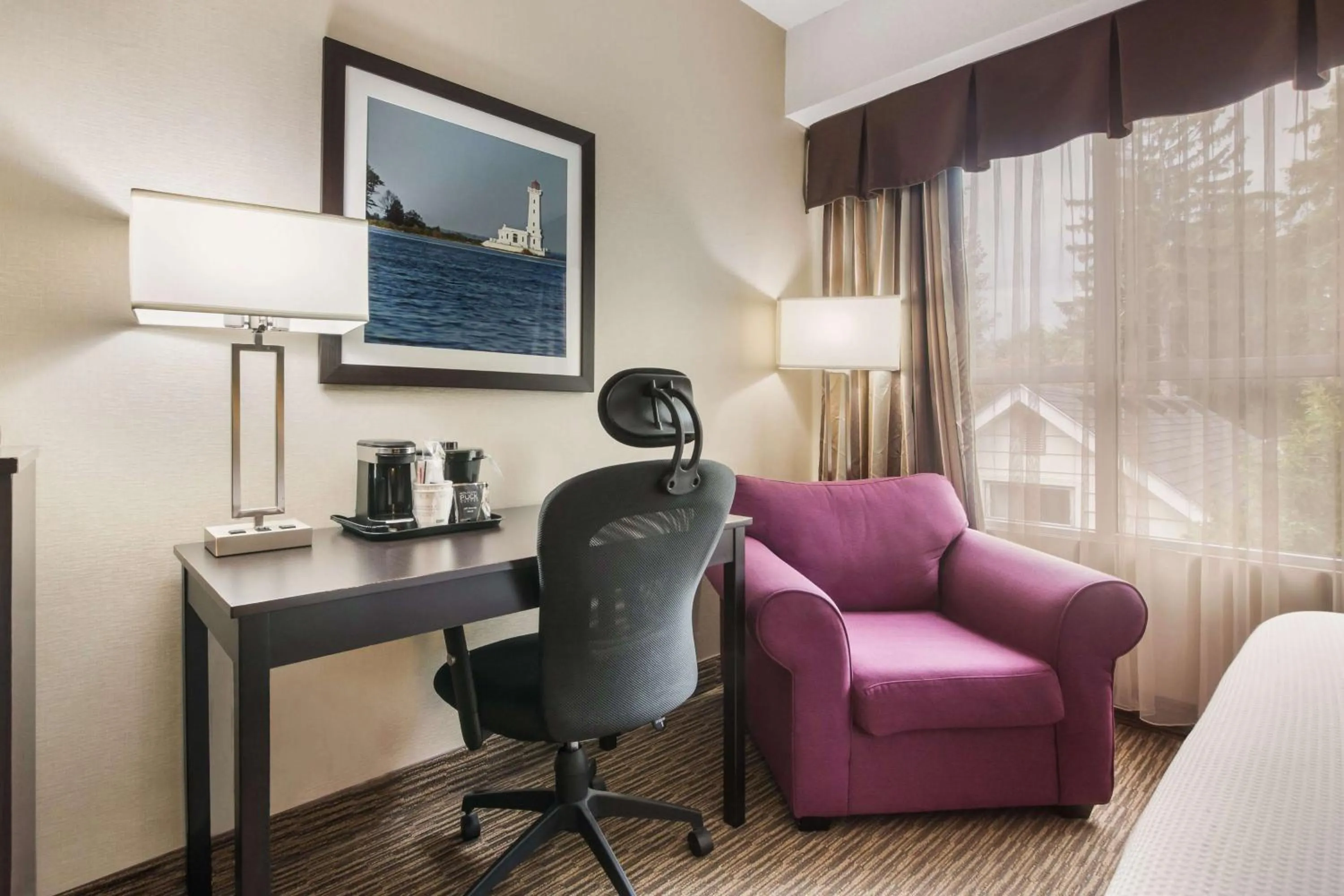 Bedroom in Best Western Little River Inn