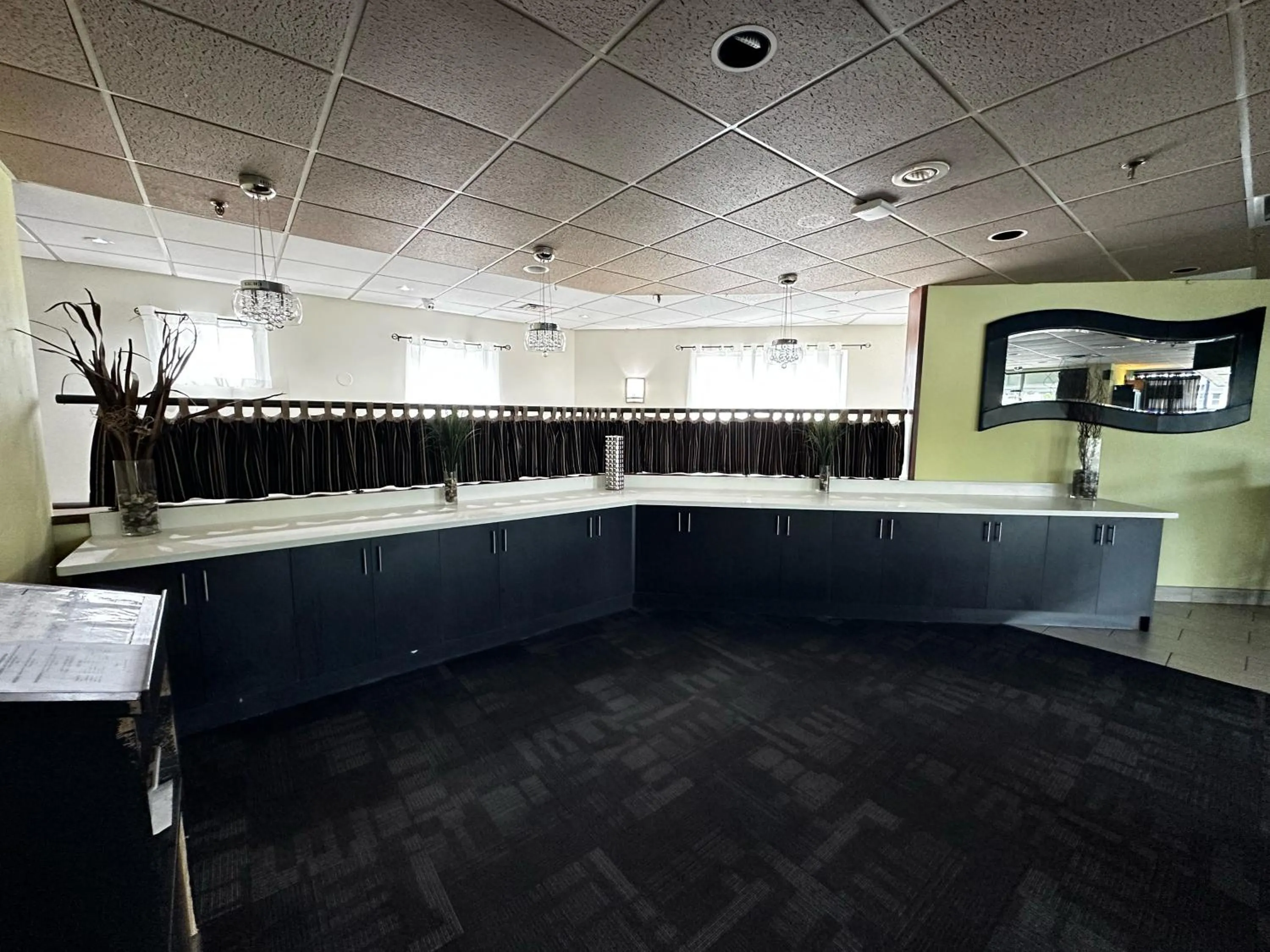 Restaurant/places to eat in Best Western Little River Inn