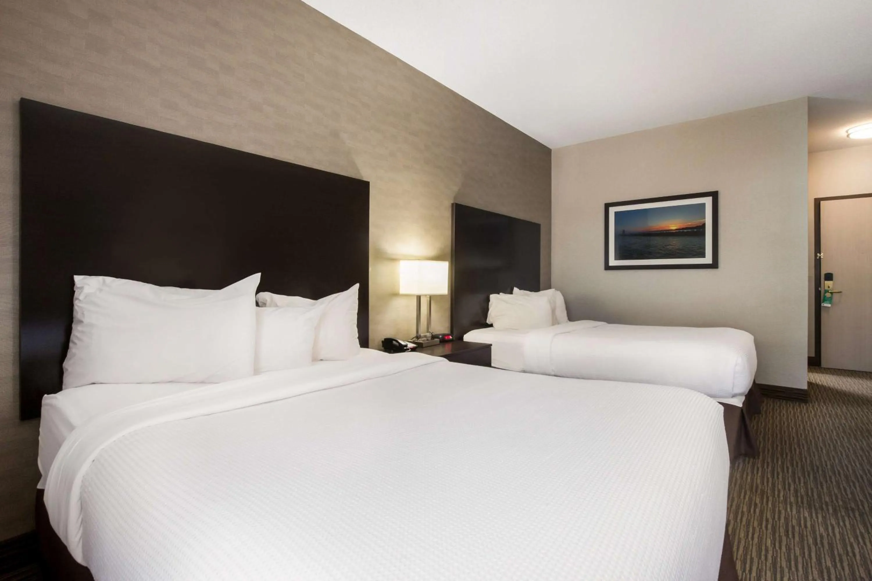 Bedroom, Bed in Best Western Little River Inn