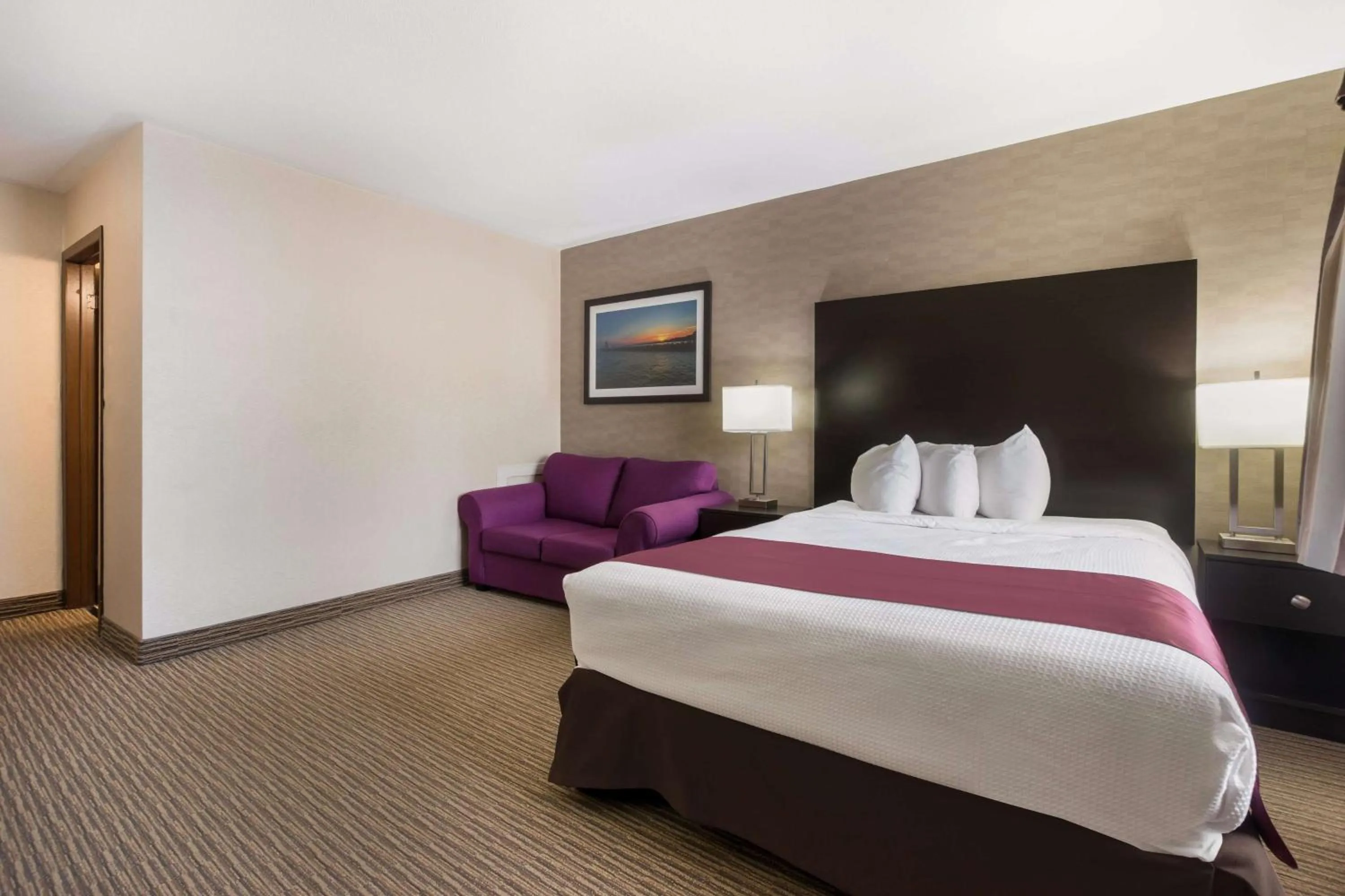 Bedroom, Bed in Best Western Little River Inn