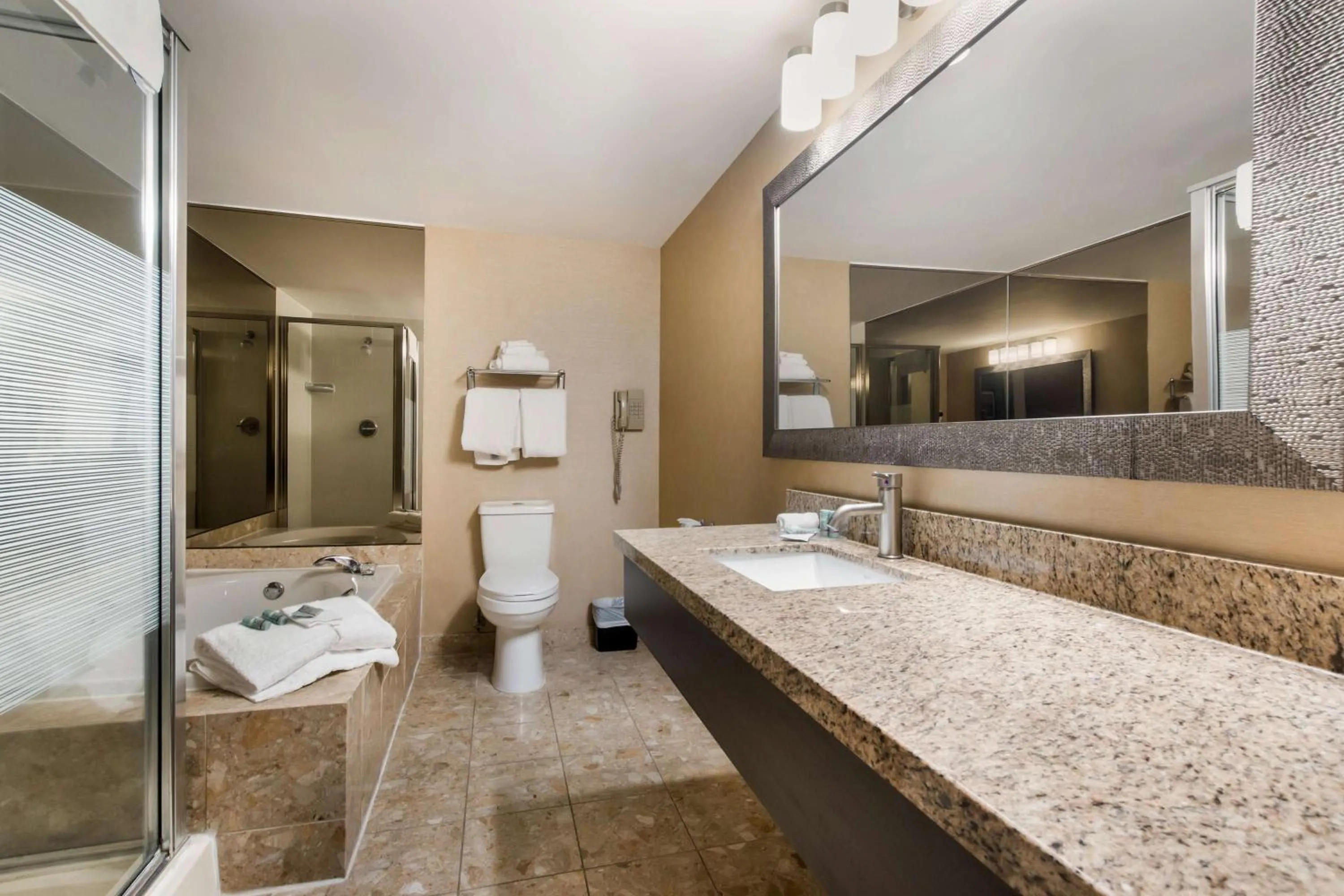 Bathroom in Best Western Little River Inn