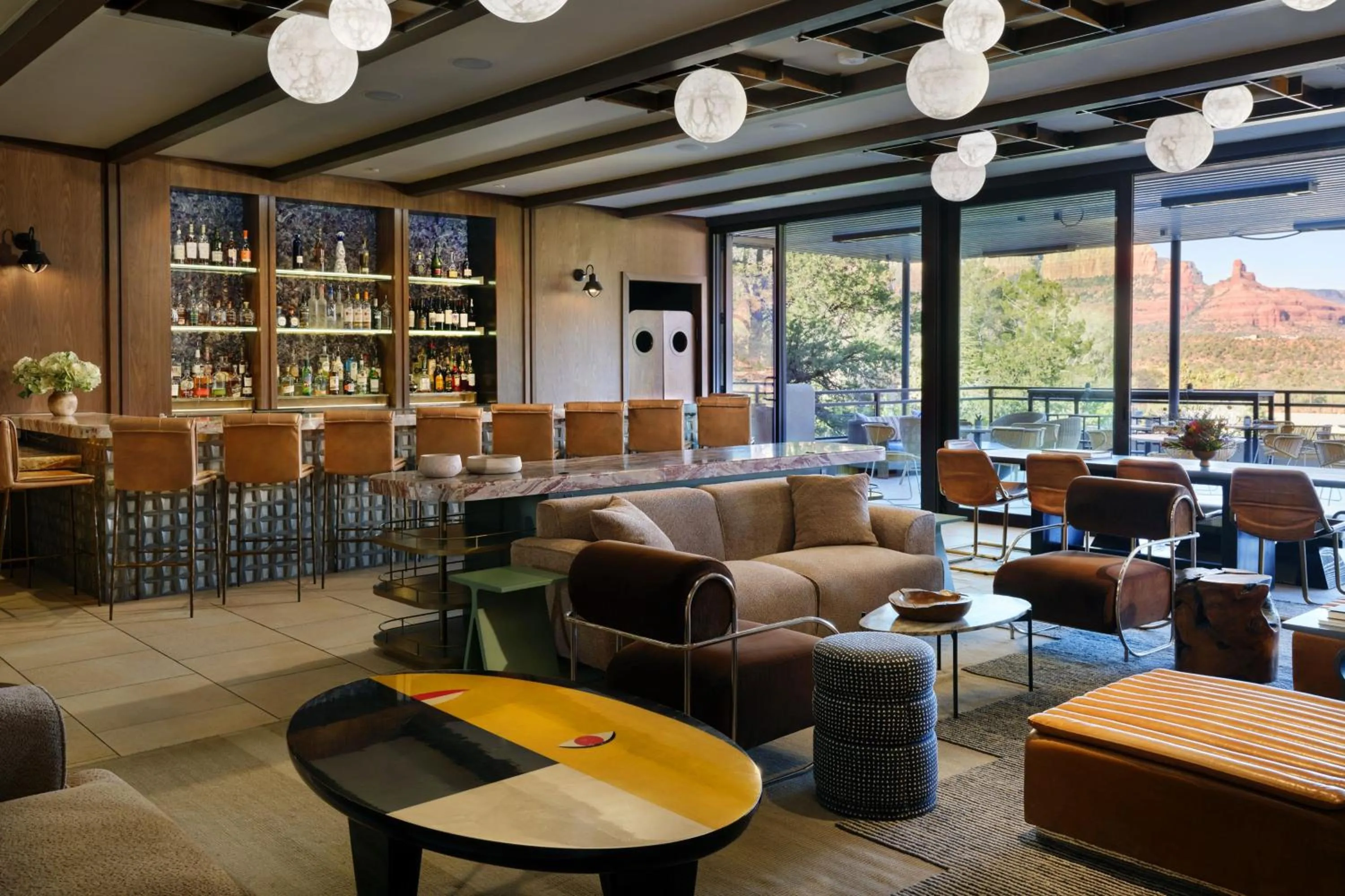 Lounge or bar in Sky Rock Sedona, a Tribute Portfolio Hotel