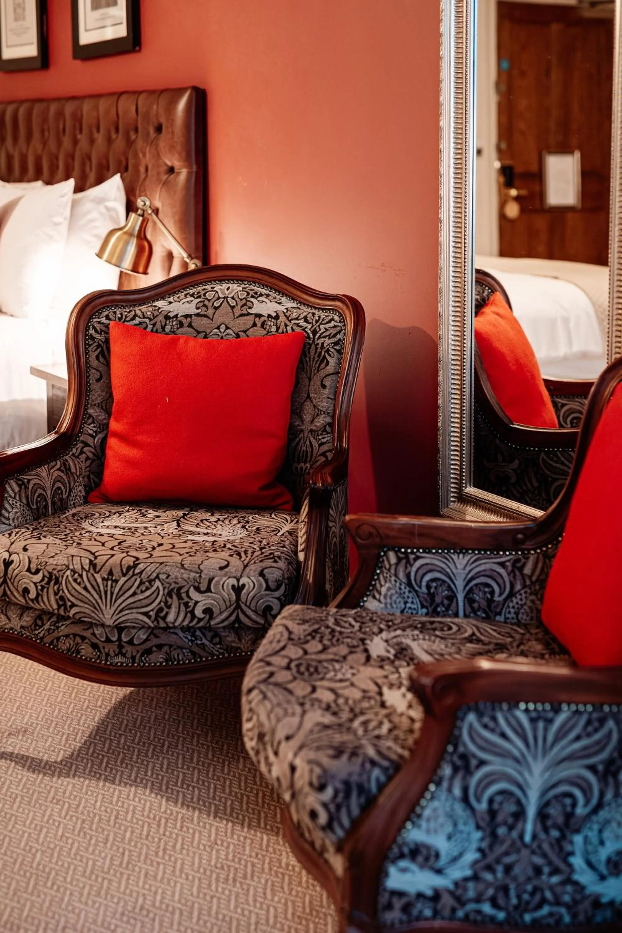 Bed in The White Swan Hotel