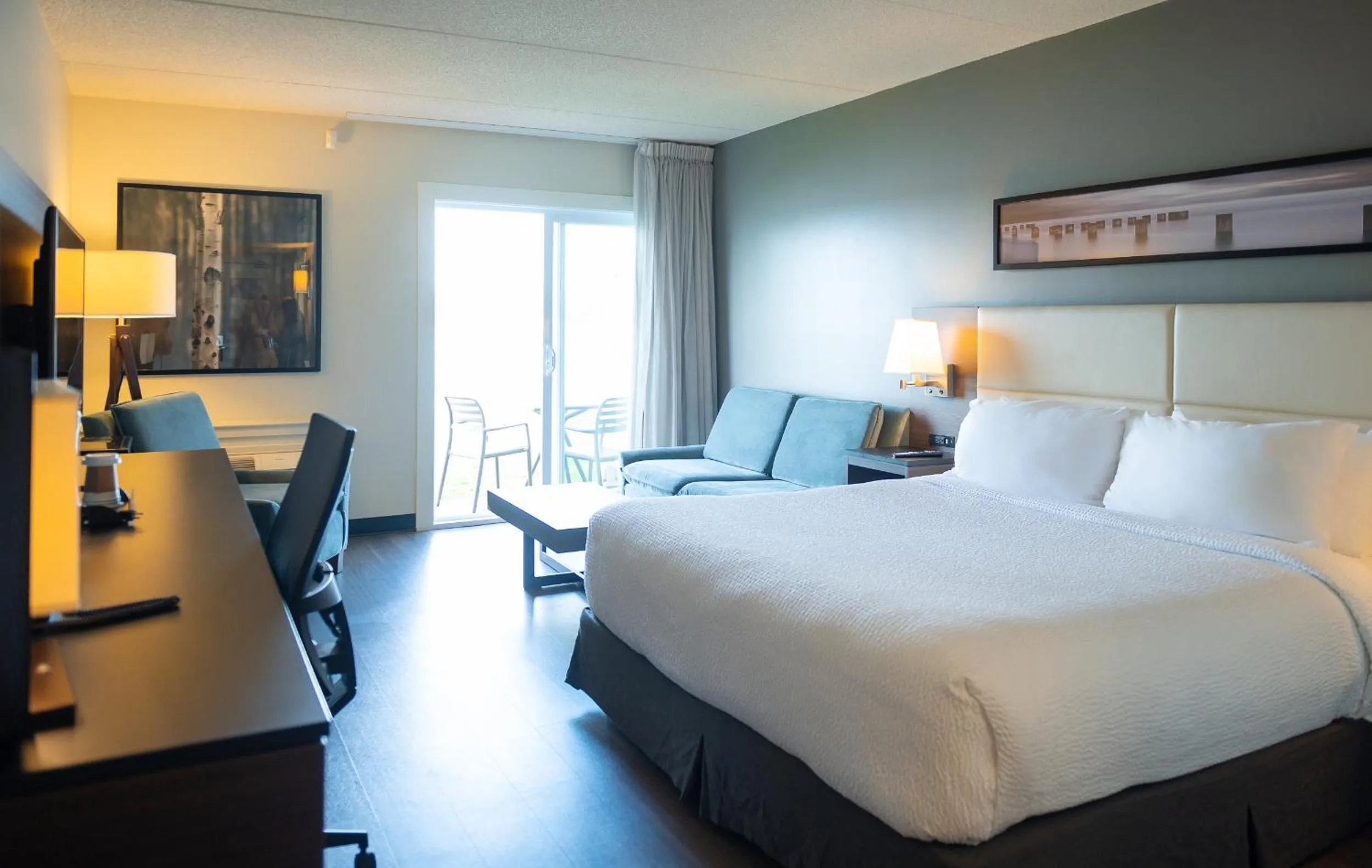 Bedroom, Bed in Rodd Miramichi