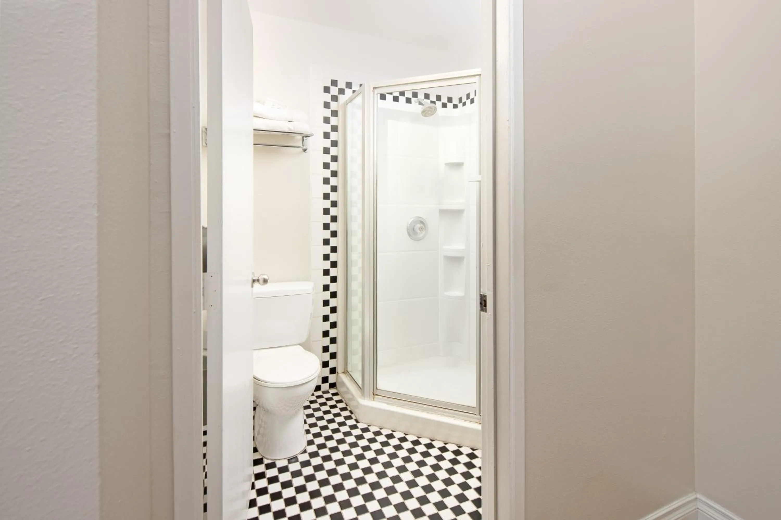 Bathroom in HI San Diego Downtown Hostel