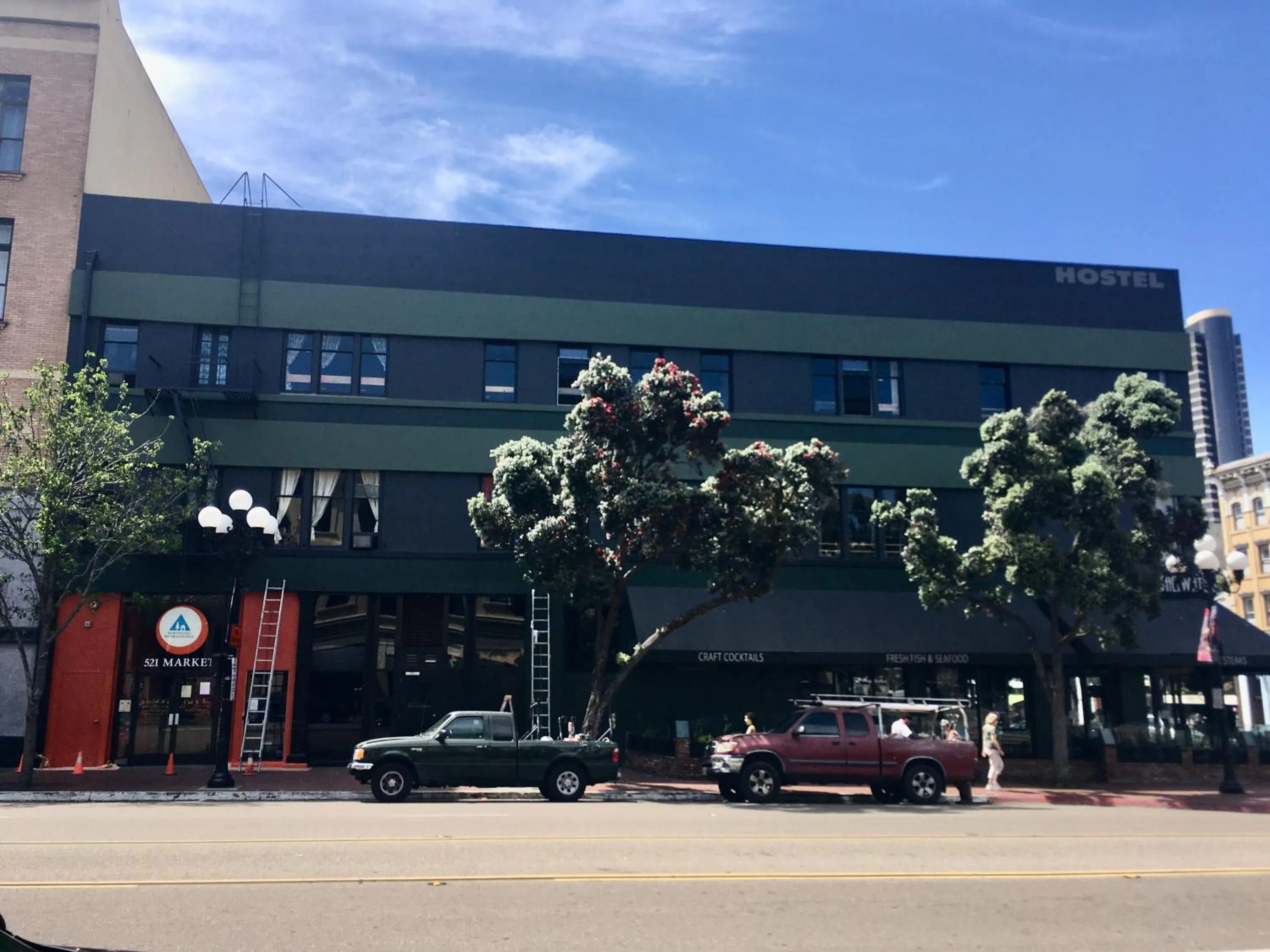 Property building in HI San Diego Downtown Hostel