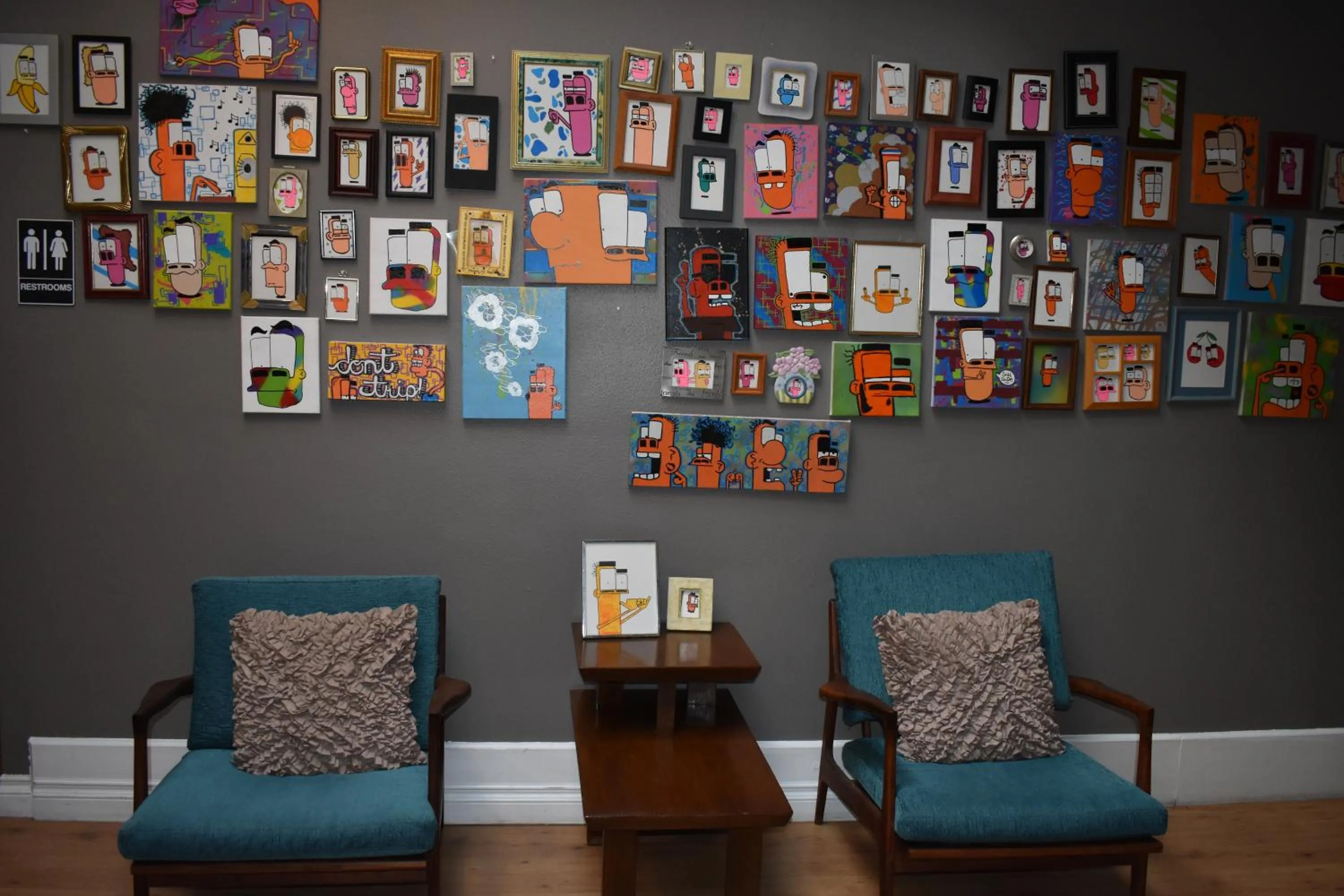 Living room in HI San Diego Downtown Hostel