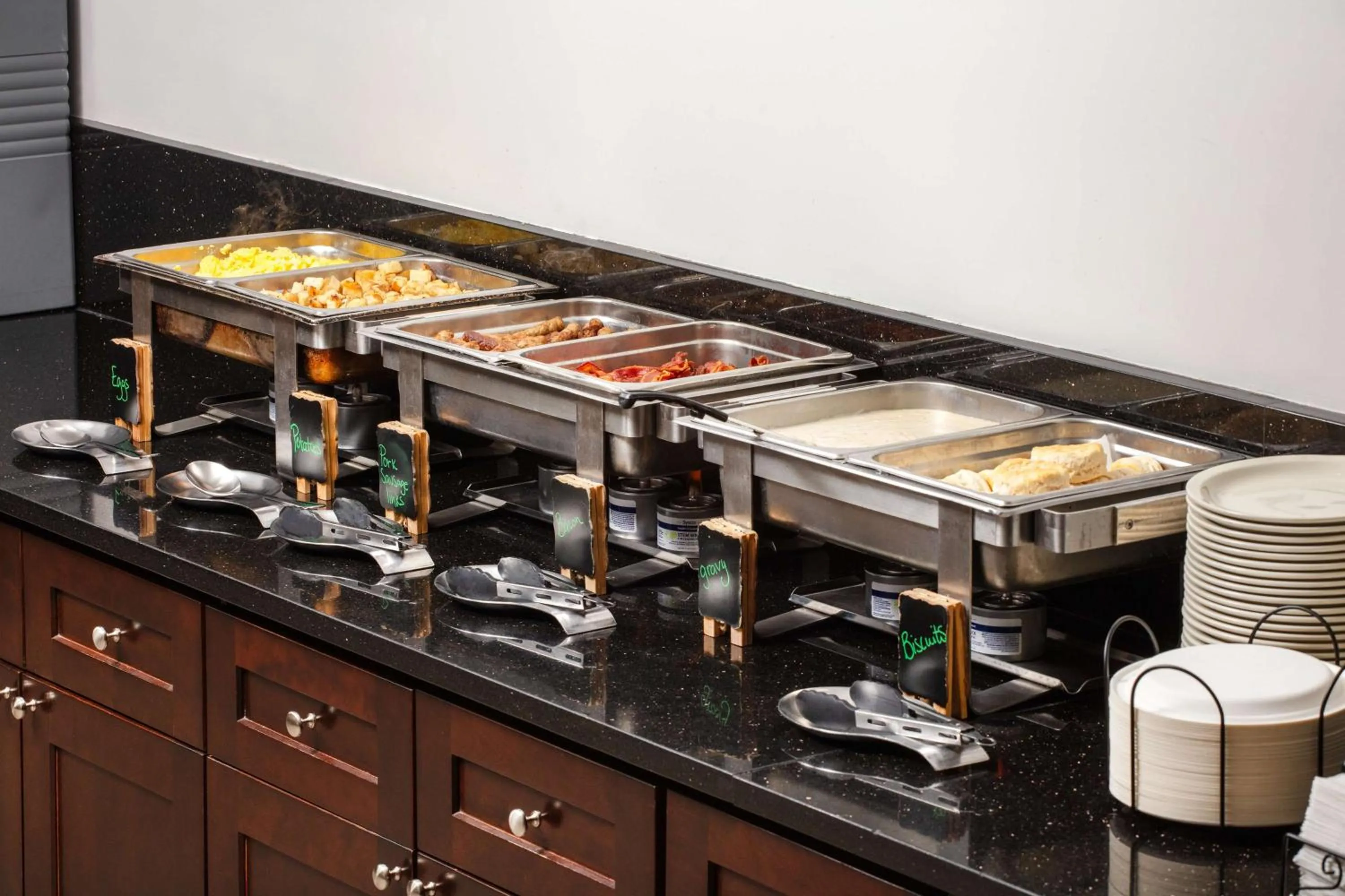 Breakfast in Best Western Plus King's Inn and Suites