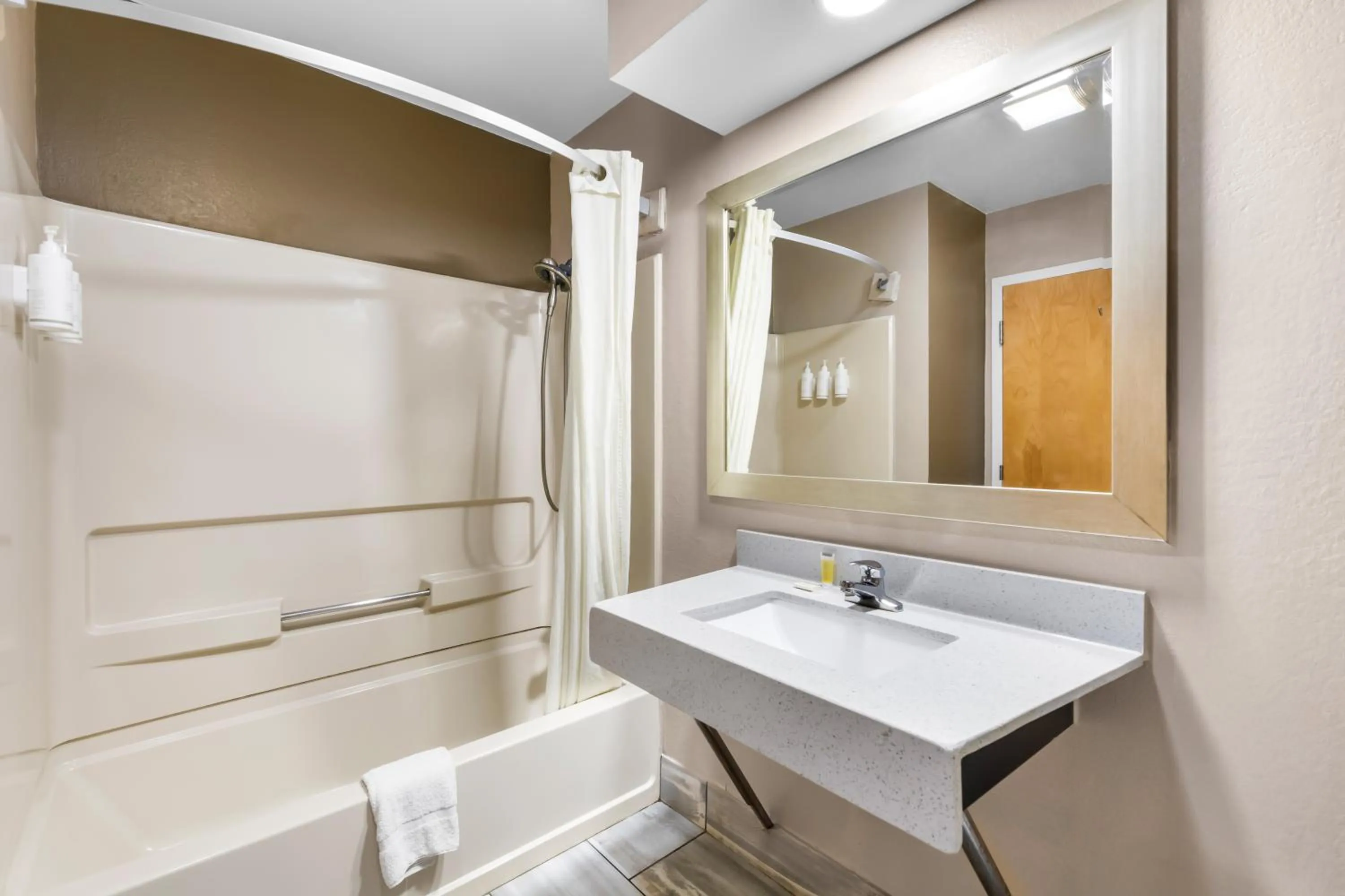 Bathroom in Super 8 by Wyndham Dickson