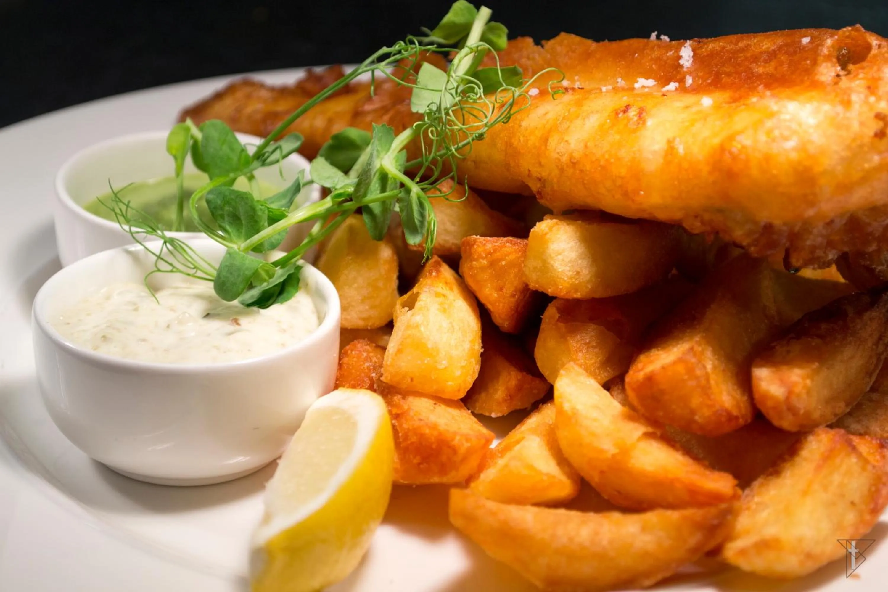 Restaurant/places to eat in The White Hart Hotel