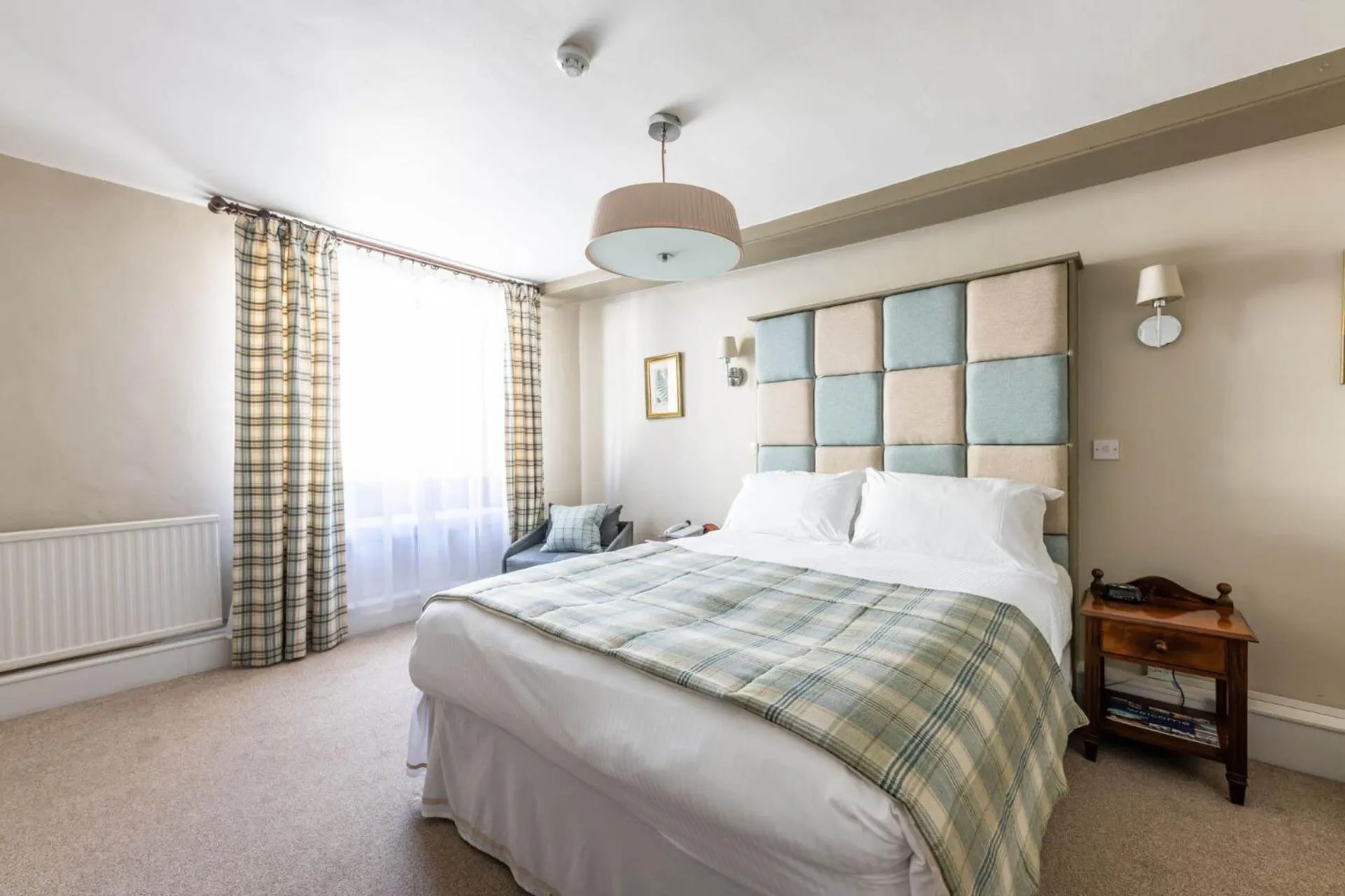 Bed in The White Hart Hotel