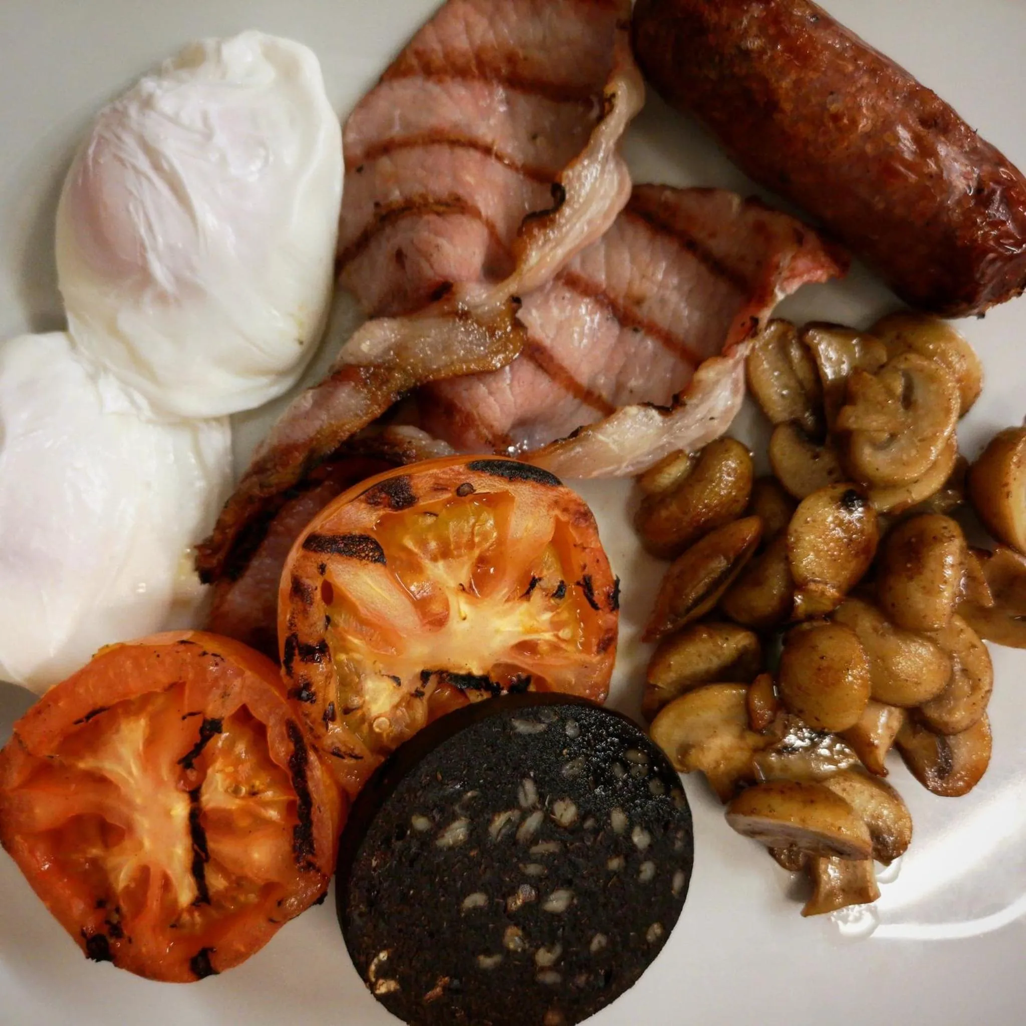 Restaurant/places to eat in The White Hart Hotel