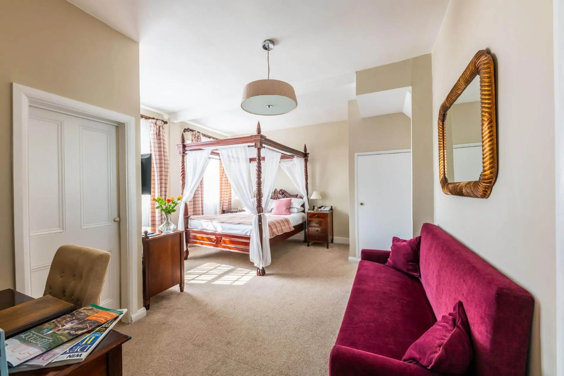 Bed in The White Hart Hotel