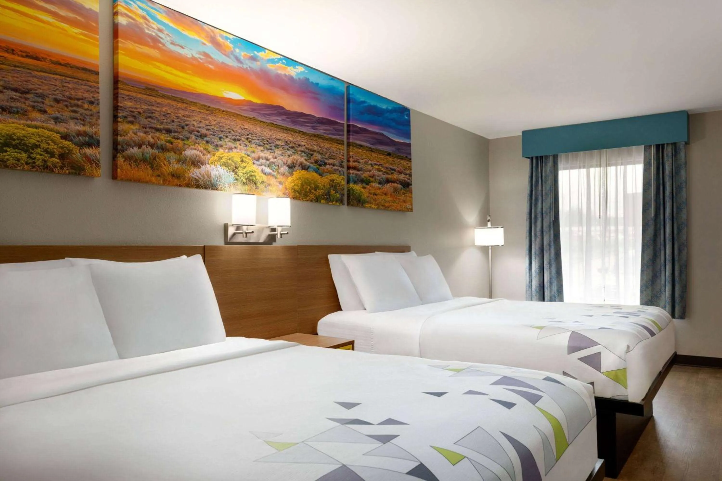 Bed in Days Inn by Wyndham Covington