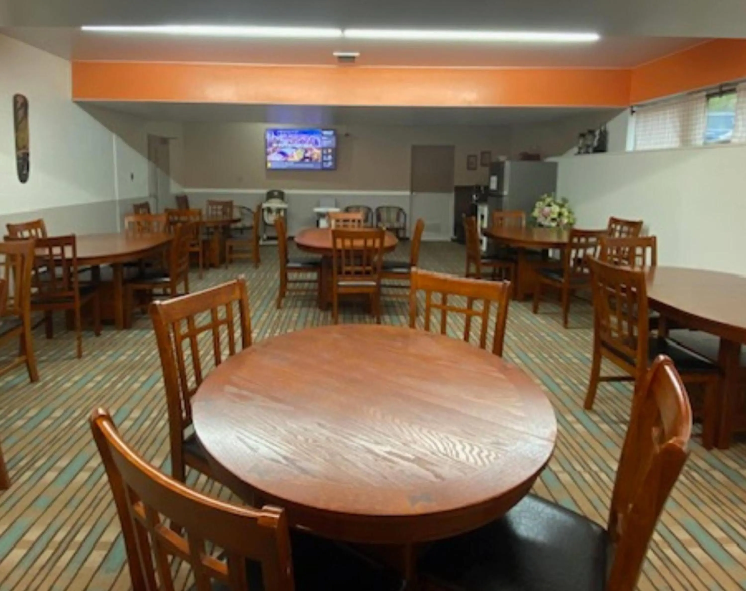 Restaurant/places to eat in Howard Johnson by Wyndham Woodstock NB