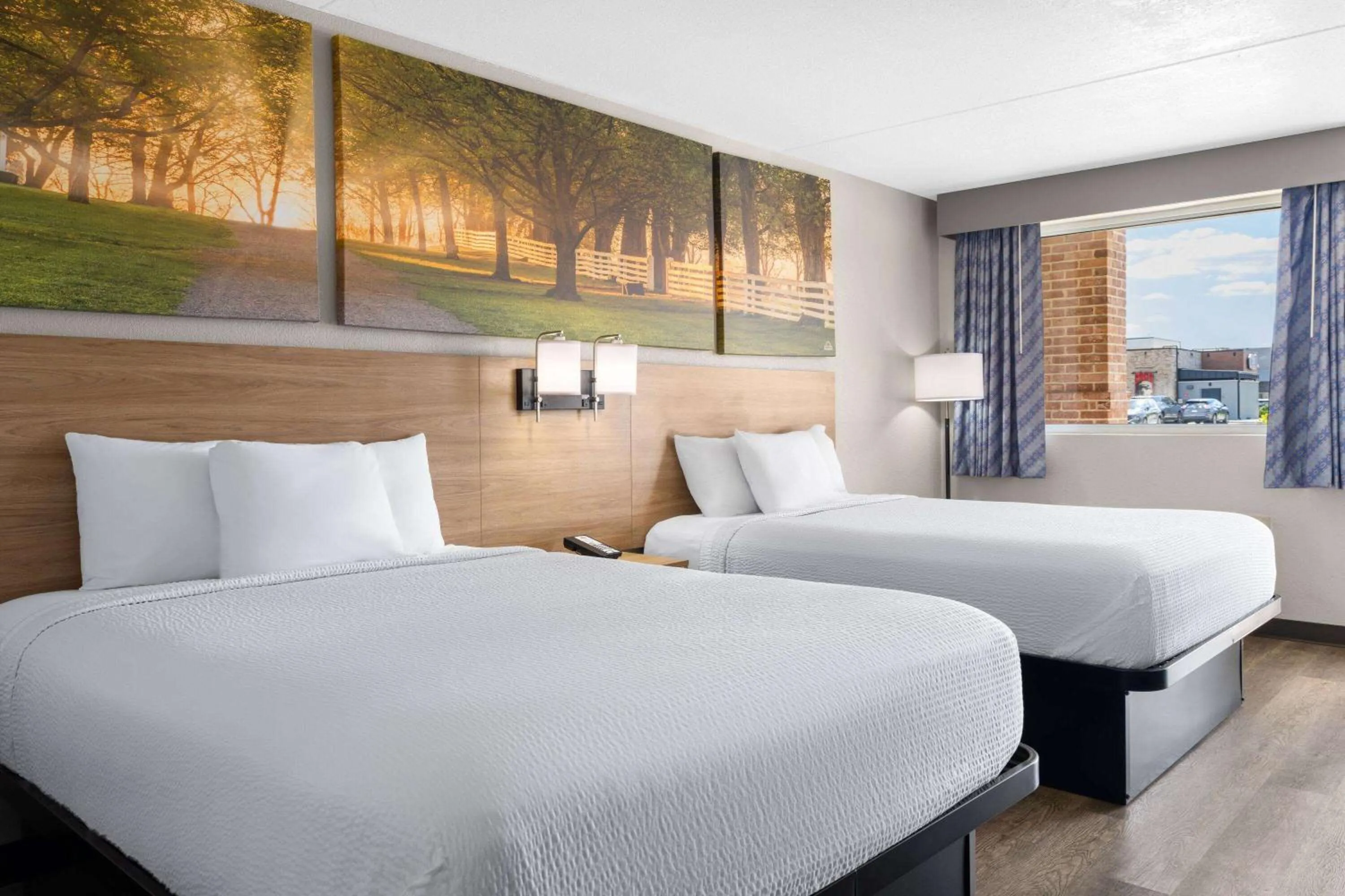 Photo of the whole room, Bed in Days Inn by Wyndham Conway