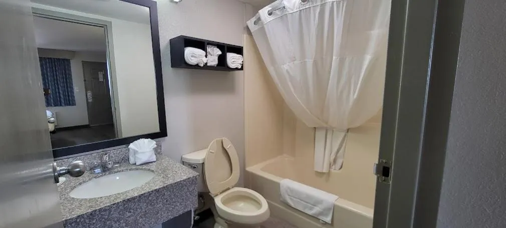 Days Inn by Wyndham Conway