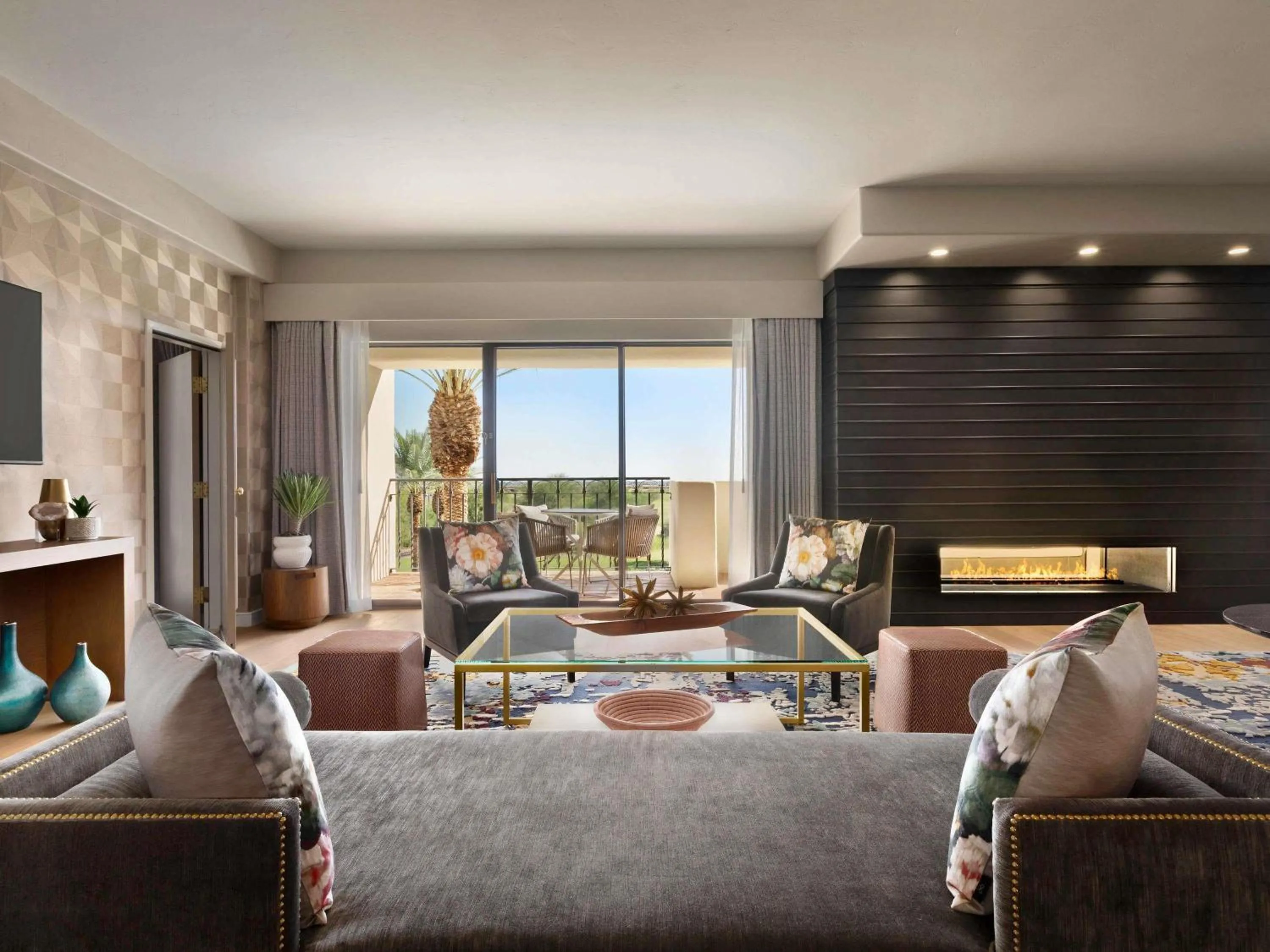 Bedroom in Fairmont Scottsdale Princess