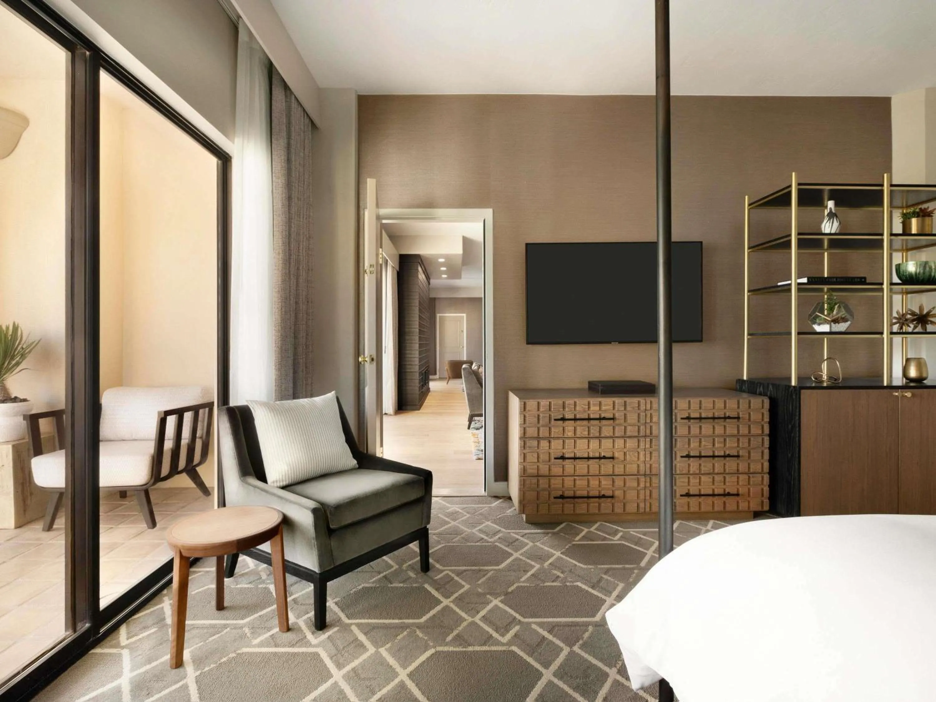 Bedroom, Bed in Fairmont Scottsdale Princess