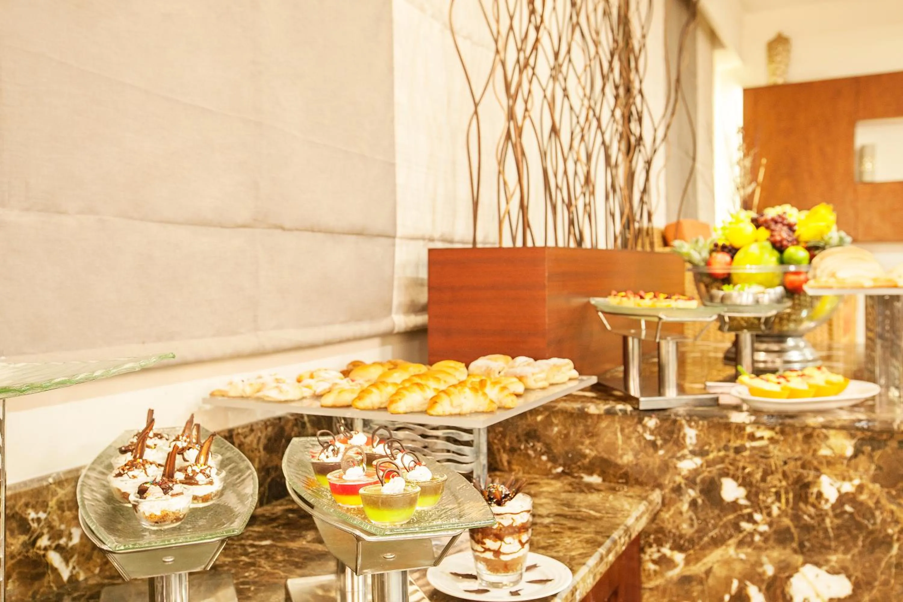 Food and drinks in Sterling Ooty Elk Hill