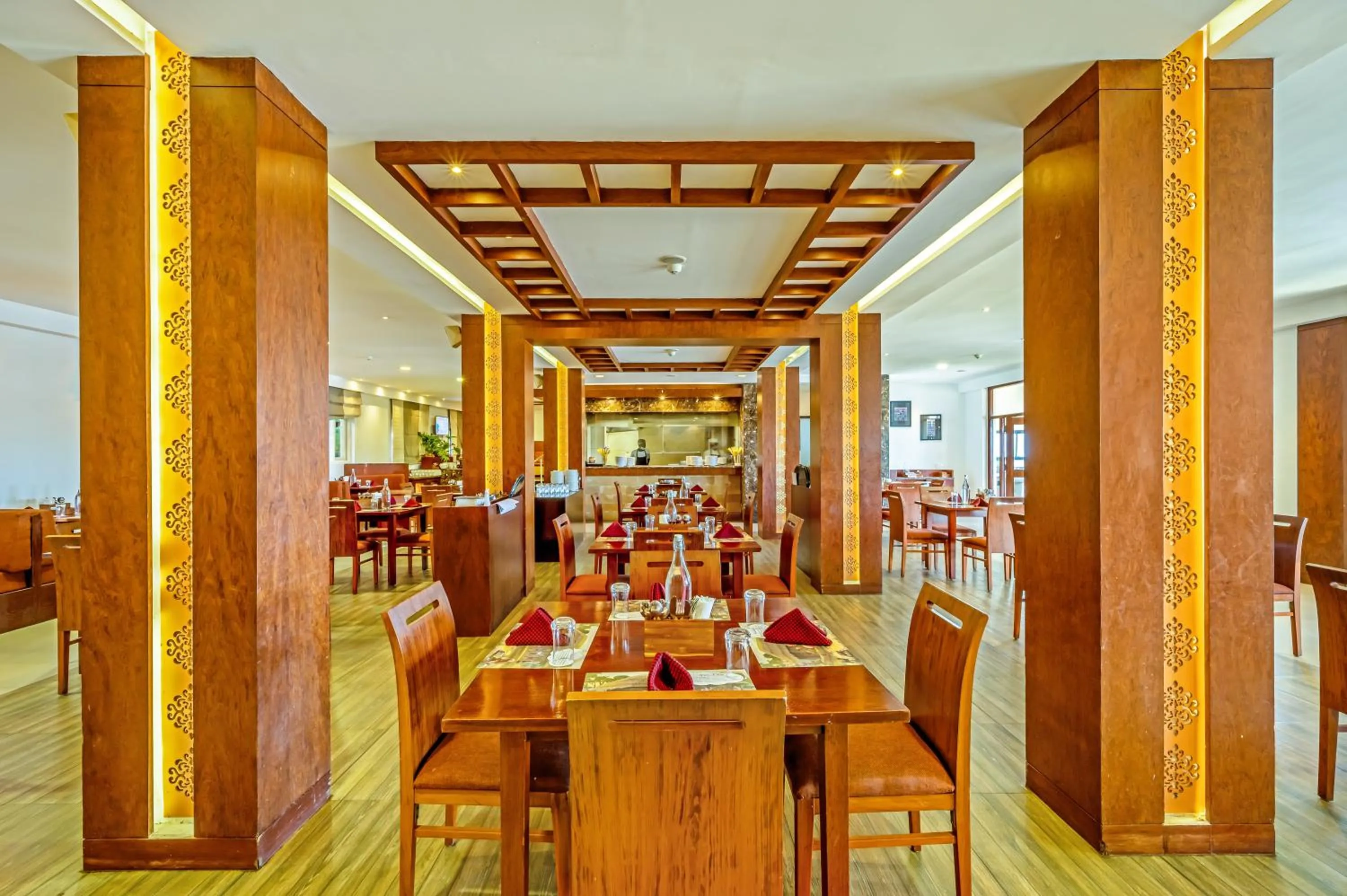 Restaurant/places to eat in Sterling Ooty Elk Hill