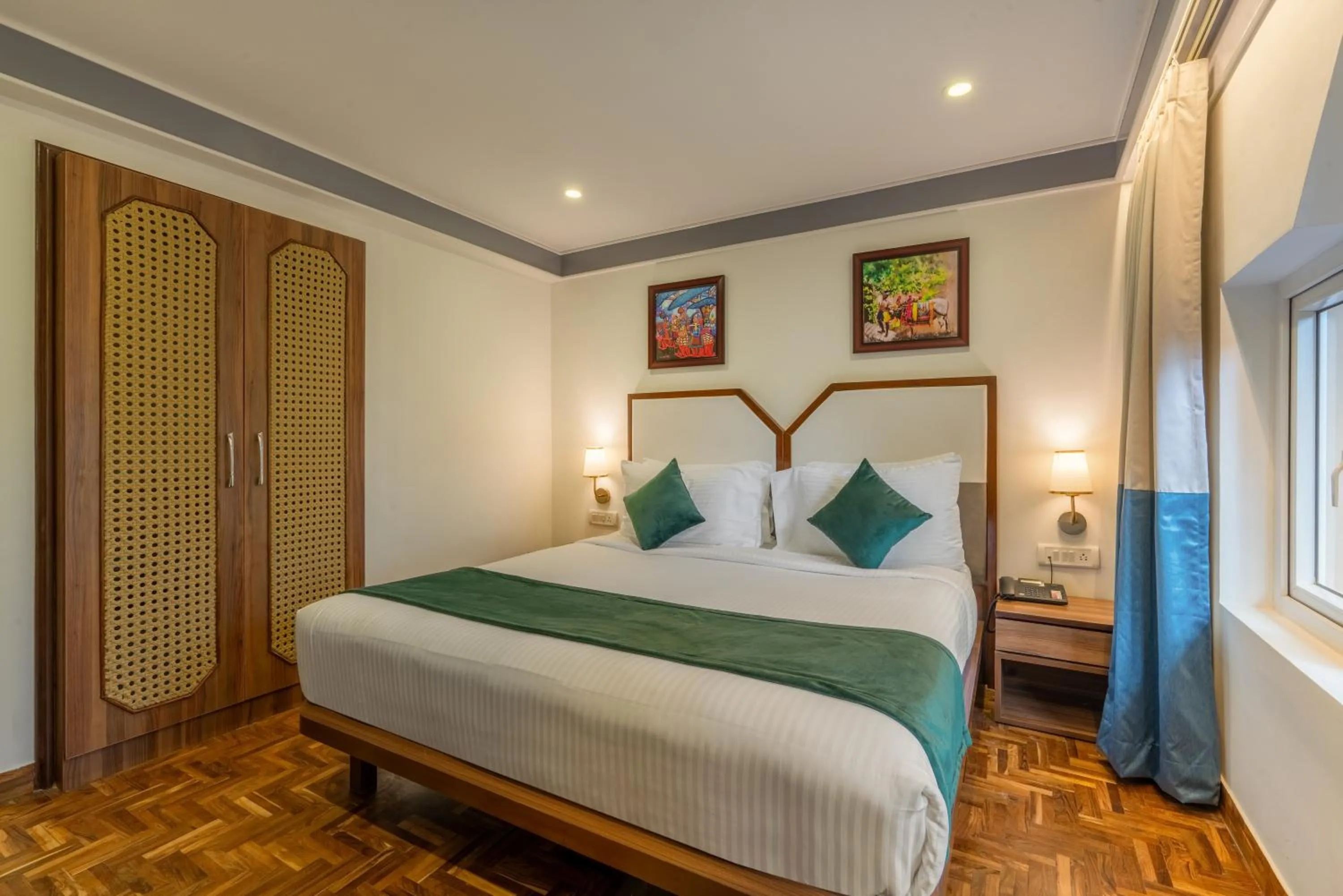 Bedroom, Bed in Sterling Ooty Elk Hill