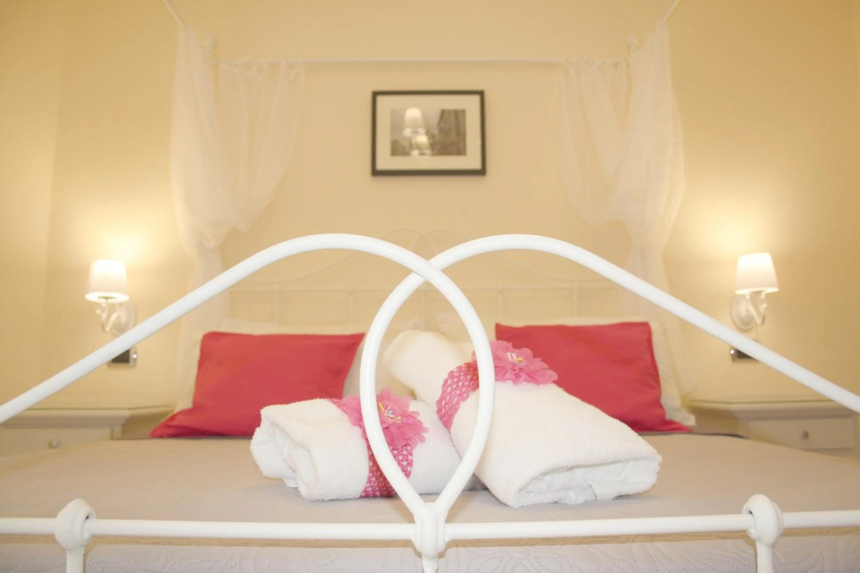 Bed in City life Pompeii