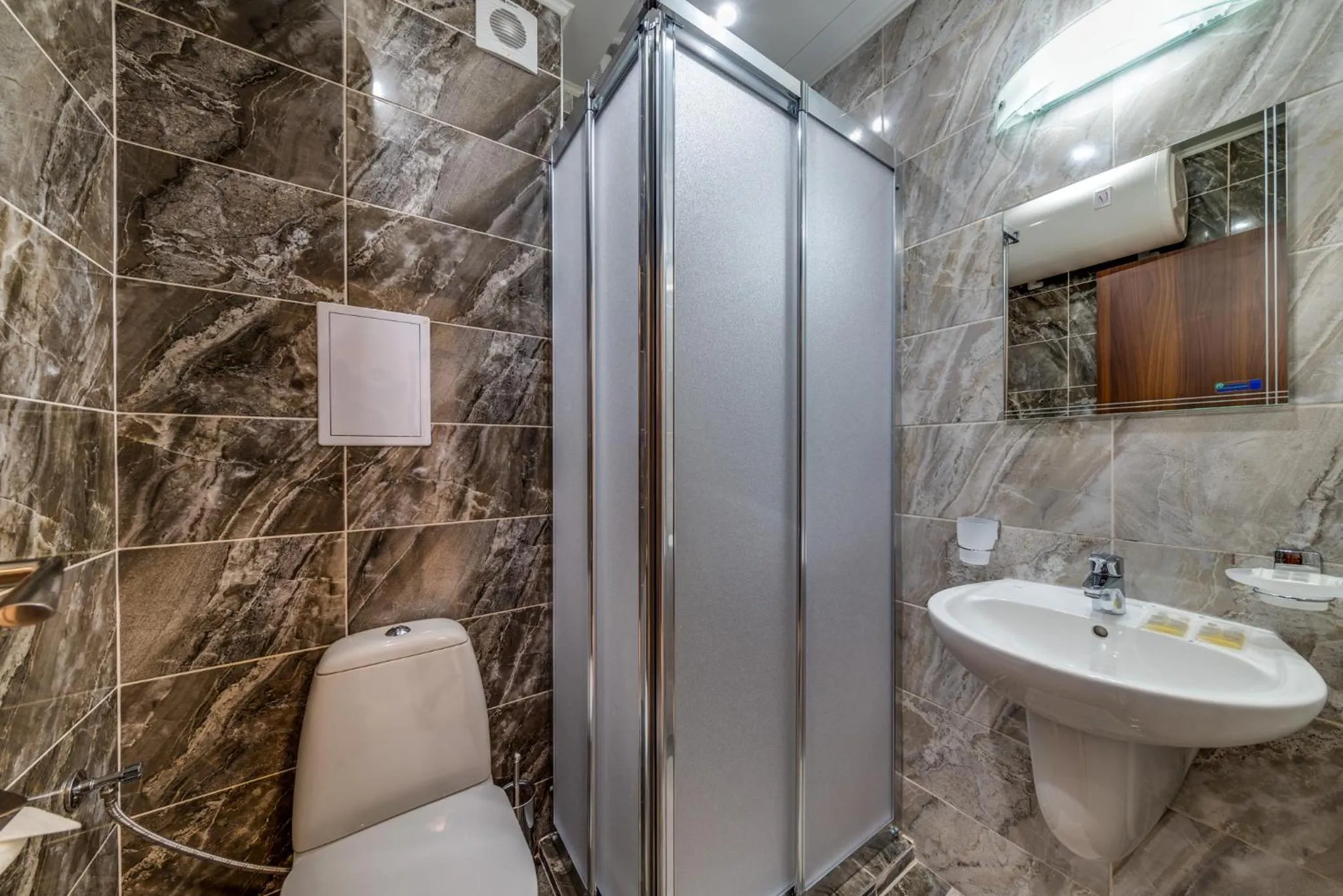 Bathroom in Apartcomplex Golden Bay