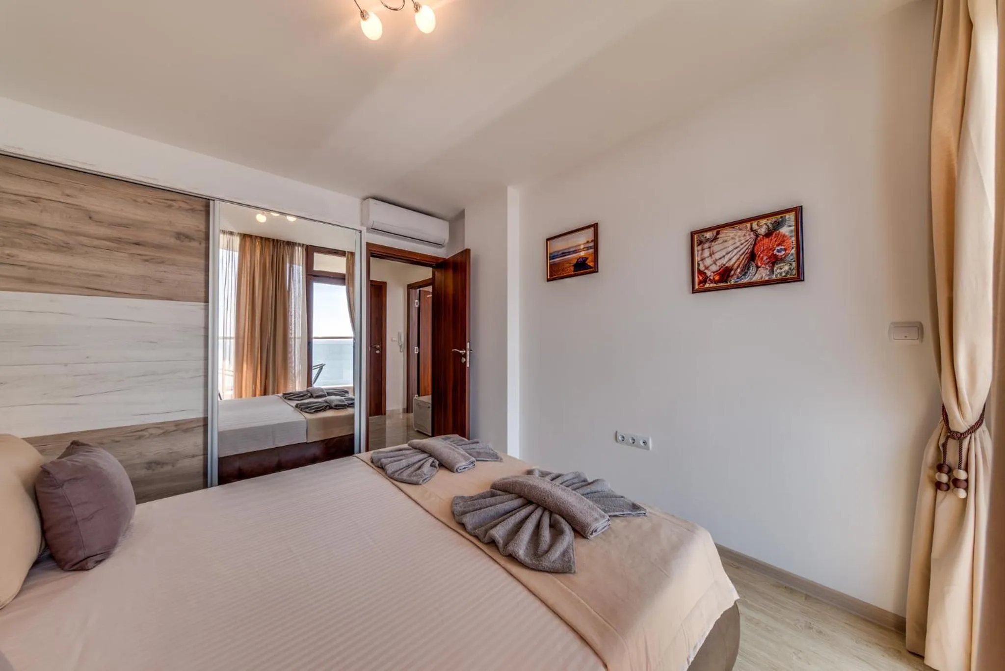 Bedroom in Apartcomplex Golden Bay