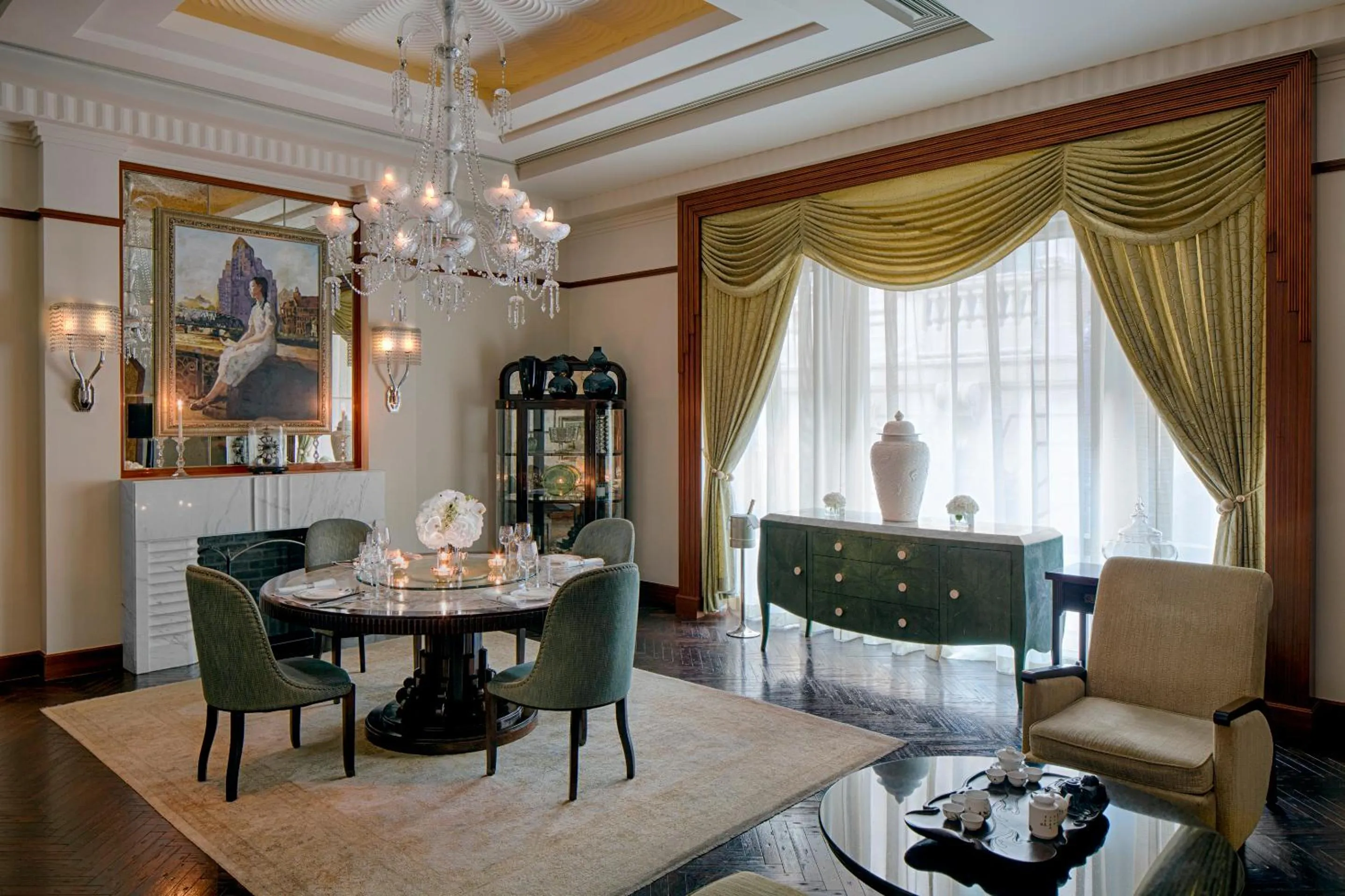 Restaurant/places to eat in The Peninsula Shanghai